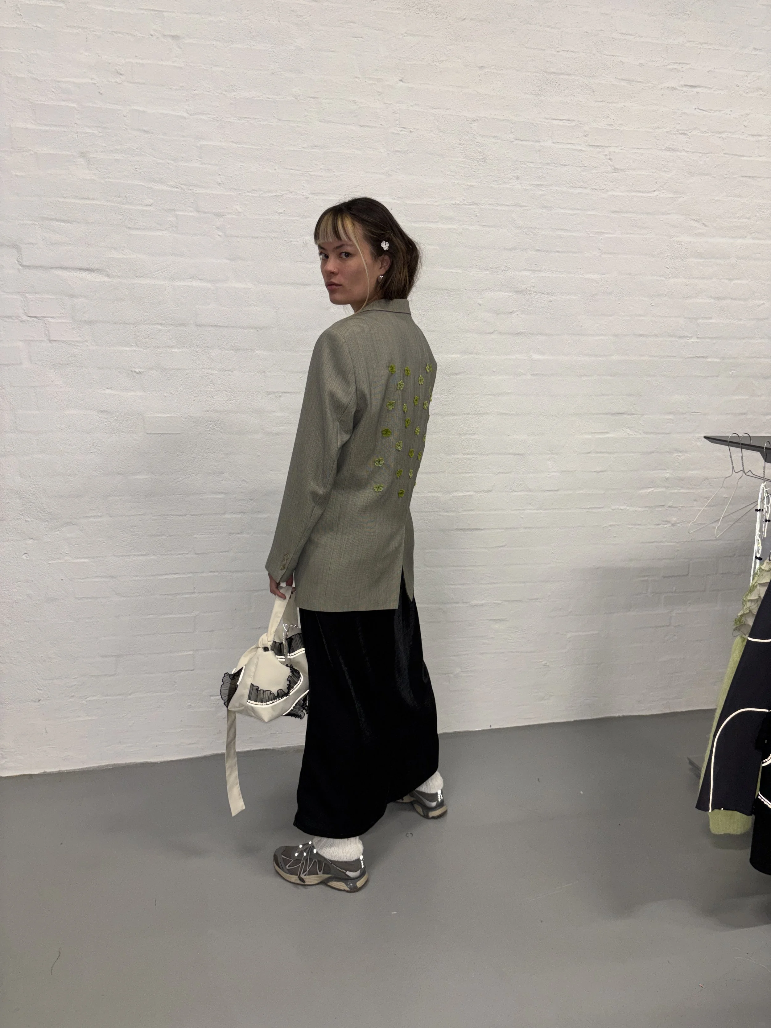 THE BRÚ x evïg PEARL FLOWER BLAZER - EDT. 5