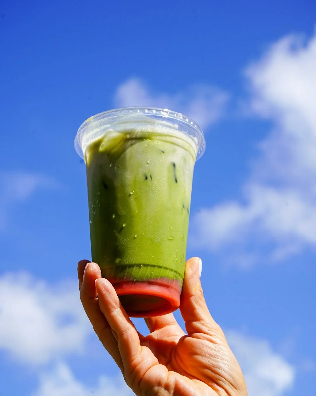 Say hello to our Strawberry Matcha Cold Foam 🍵✨
Made with iced ceremonial grade matcha from @matchaful and our house-made 2 ingredient organic almond milk cold foam +&nbsp; our housemade strawberry pur&eacute;e &mdash; refreshing, creamy, and the pe