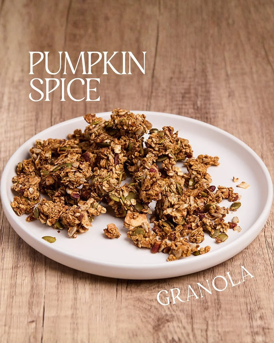 Meet your new fall favorite Pumpkin Spice Granola 🍂✨
Made with organic rolled oats, sunflower seeds, pumpkin seeds, pecans, coconut, roasted pumpkin, organic maple syrup, coconut sugar, flax seeds, and organic hemp seeds.
Seed oil&ndash;free, dairy-