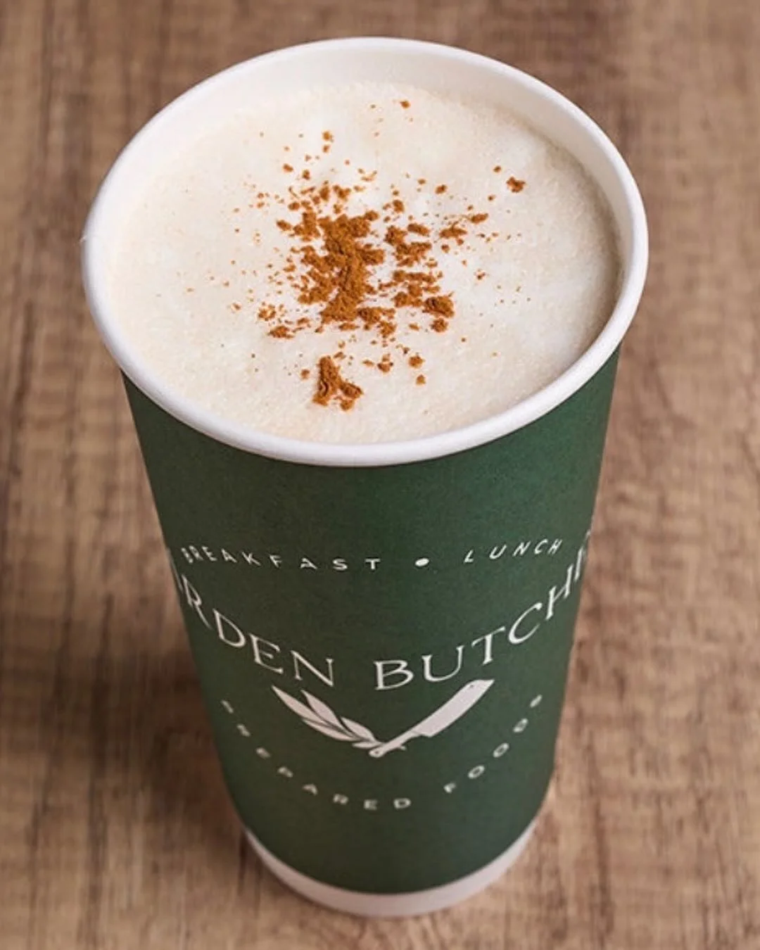 Fall in a cup 🎃✨ Our Pumpkin Spice Latte is made with our house-made organic coconut sugar spice simple syrup. Perfectly sweet, cozy, and made with clean ingredients 🍂 Sip on the cleanest PSL in town only at @gardenbutcher ☕️
Dine in or order on th