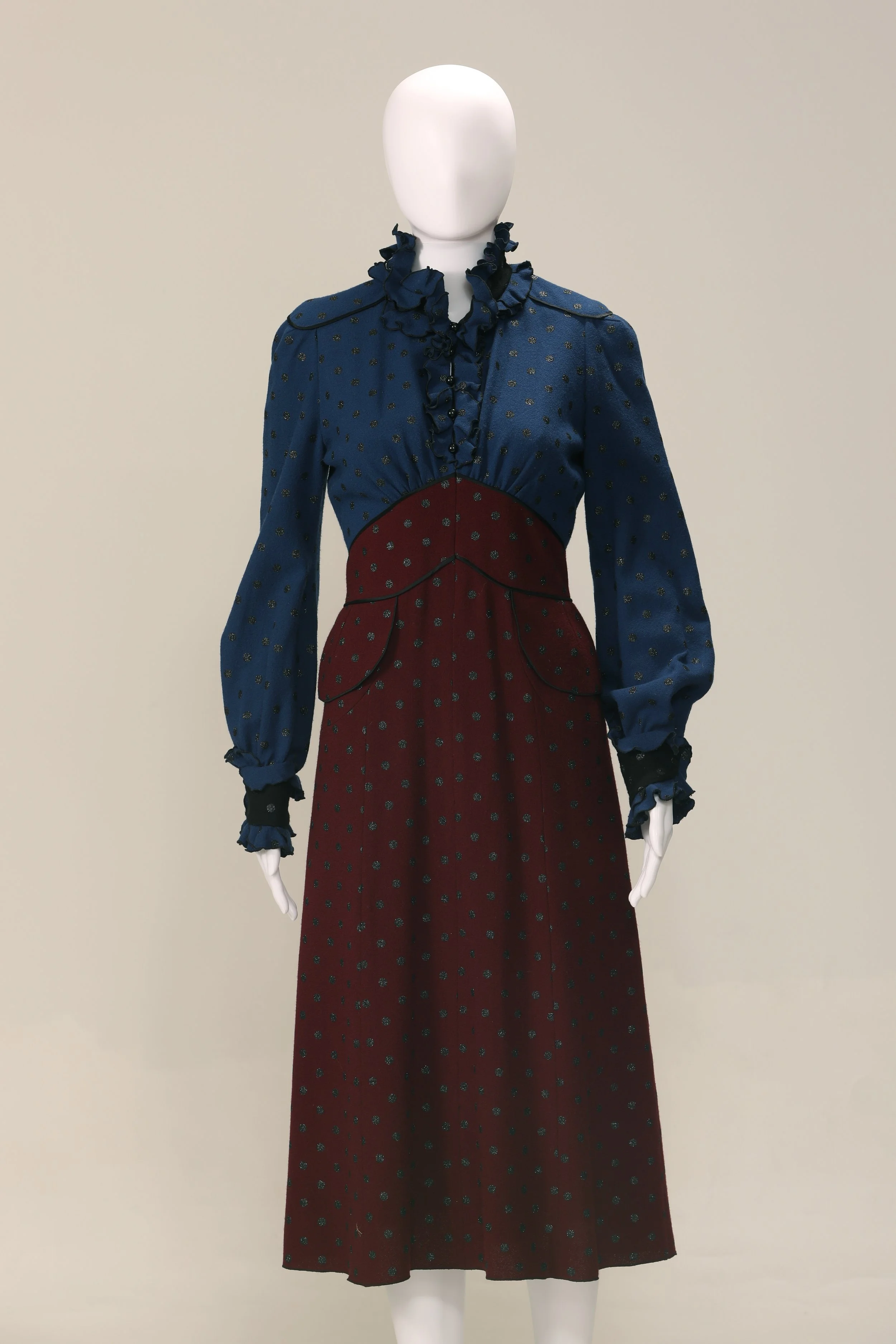 Marc Jacobs FW11 L45 Front.jpg