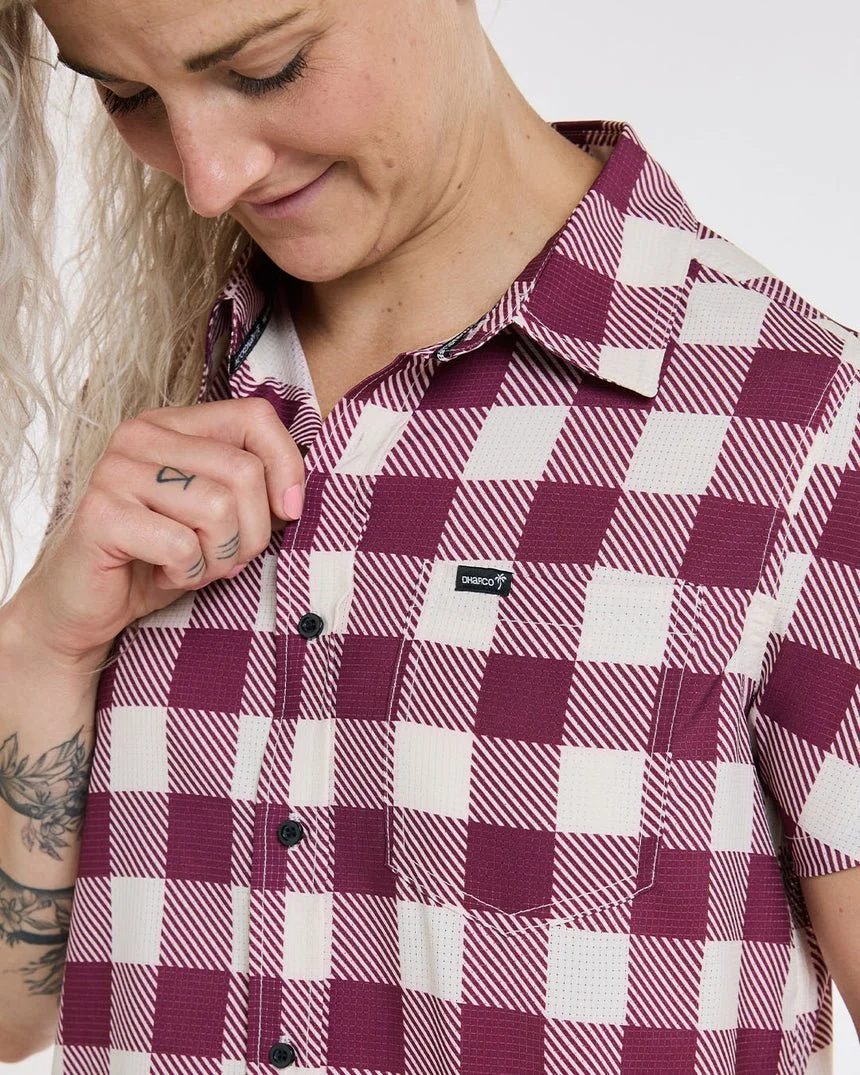 LOW-DHARCO_0007_WOMENS-PARTYSHIRT-STERLING.jpg