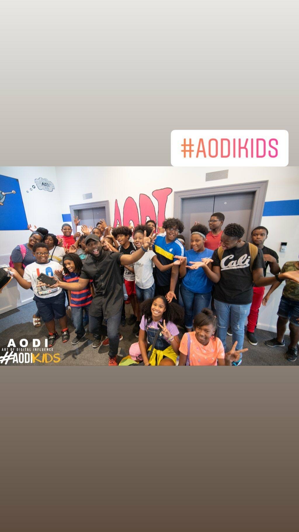 AEA8BF9C-209F-4E9A-903B-6BF733F0C95B