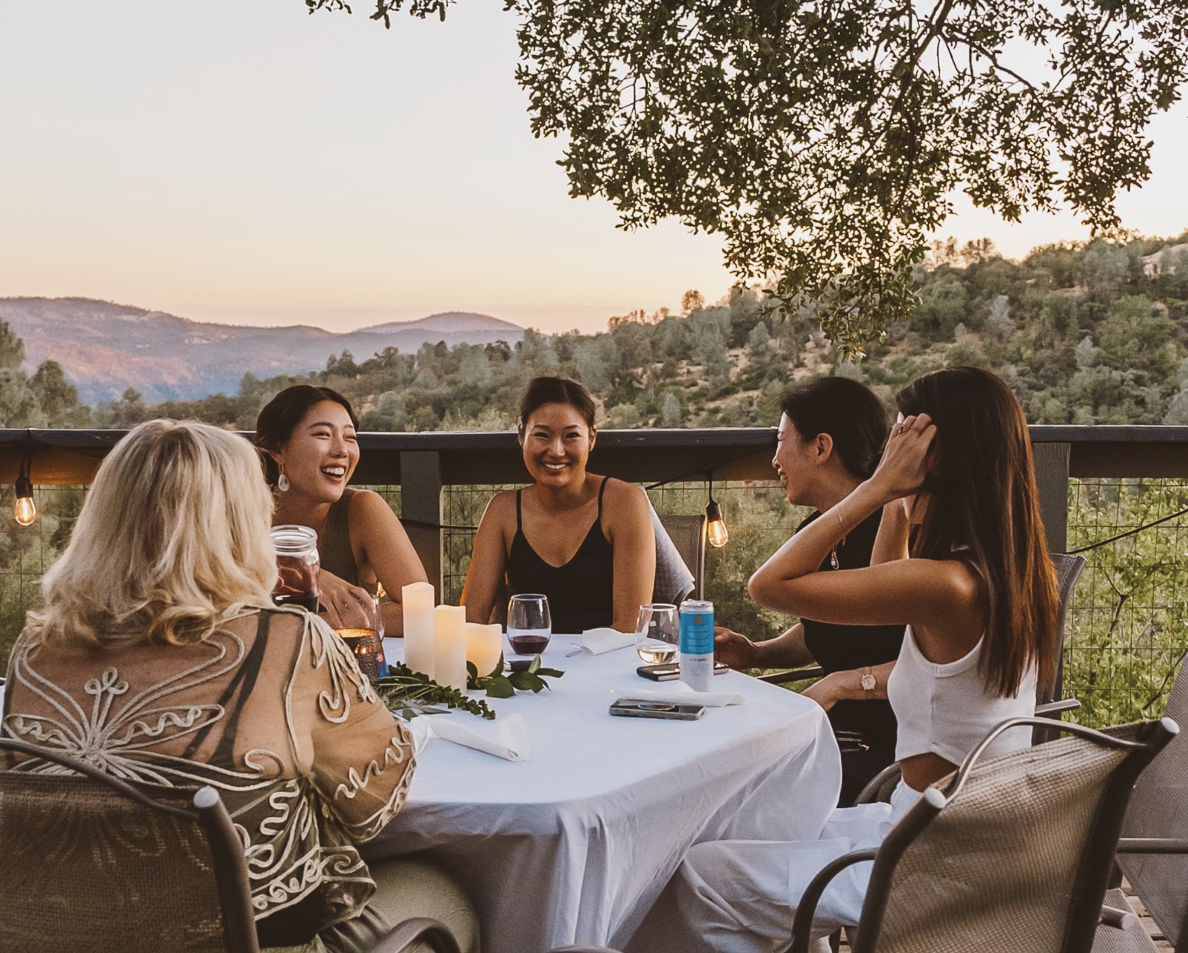 Ridge-House_Deck_Wedding_Party_Landscape_Bride-and-Girls_Candid_Tezza-5759.jpeg