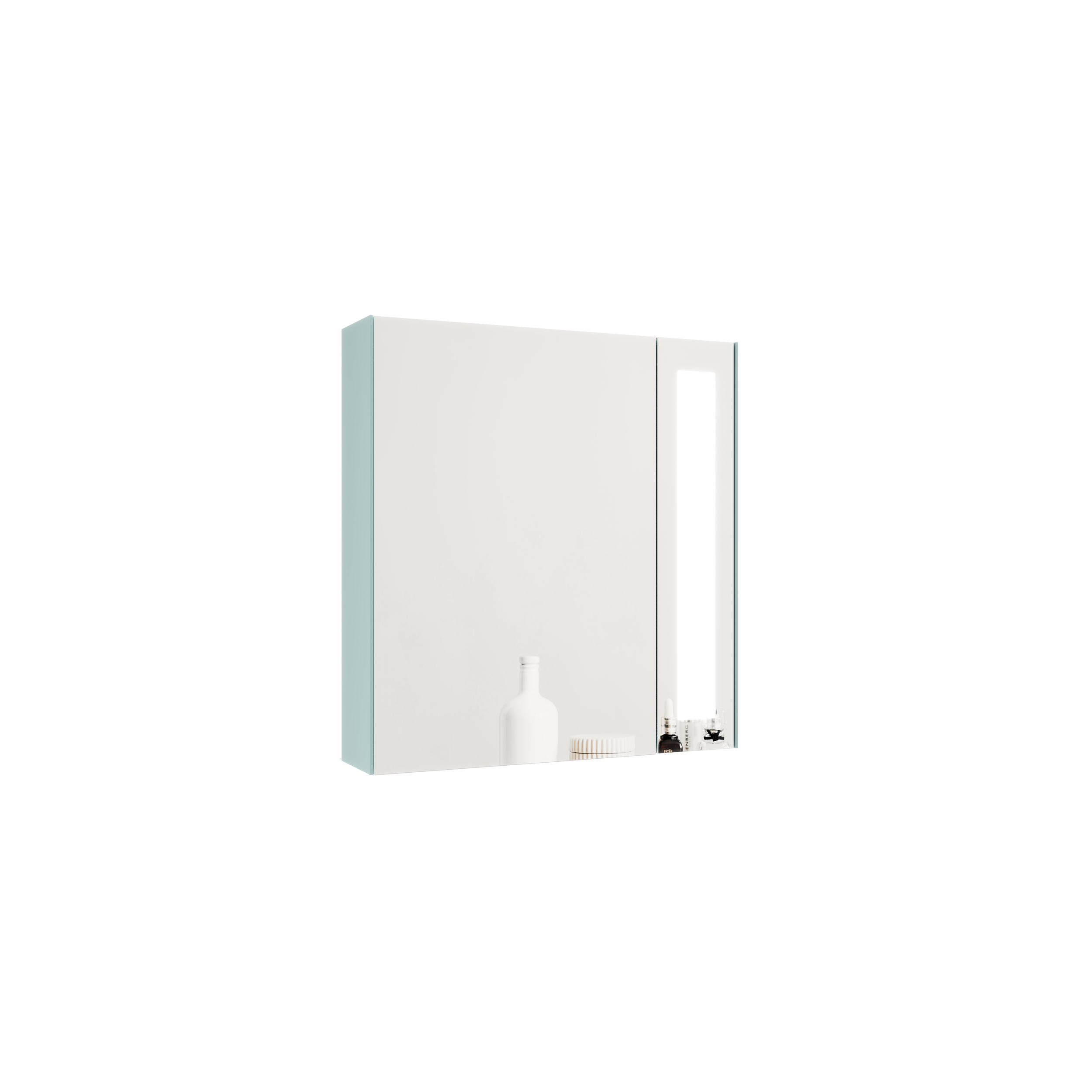 Un miroir de salle de bain avec éclairage LED vertical, plusieurs produits de toilette en dessous.