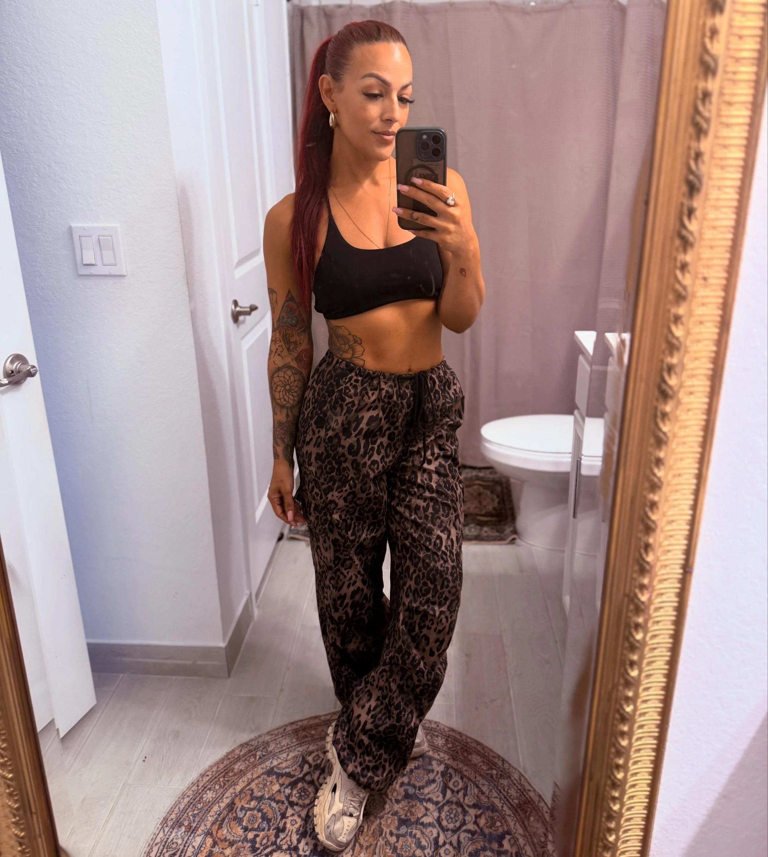 THIS glow on her?! ❤️&zwj;🔥

Used @xtansunless for this tan because I needed that rich, bronzed color with an even fade and hydrated finish. 

This brand has been one of my ride-or-die lines since the beginning because the color develops beautifully