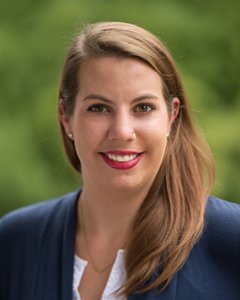 Megan Moloney headshot.