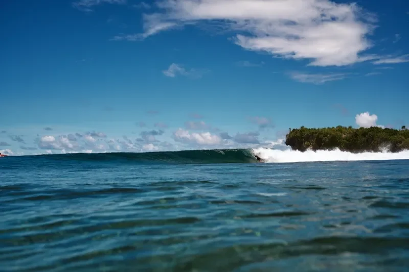 wave-rock-island.Cjt5tNZo_fuSHT.webp