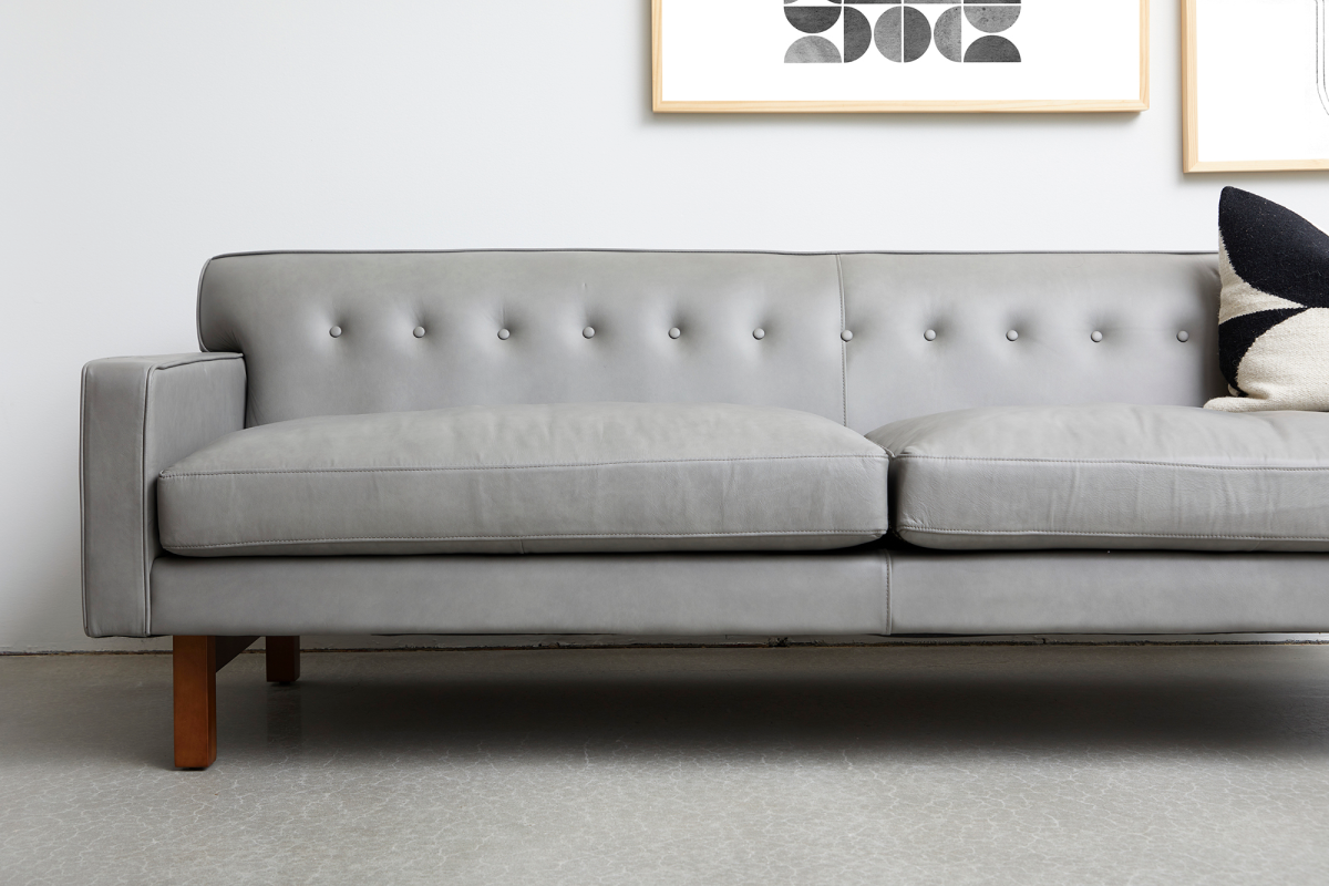 5 Mid Century Seats to Liven Your Living Room