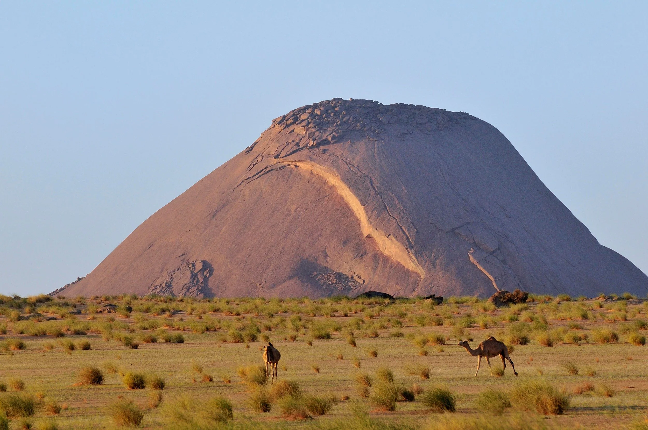 BEN AMIRA monolite_ss1737280382.jpg