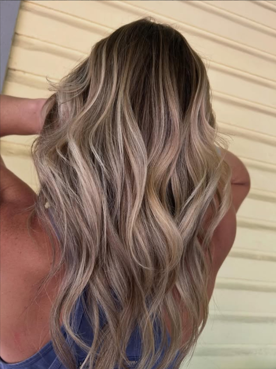 Balayage vs. Foil Highlights: Which Is Right for You?