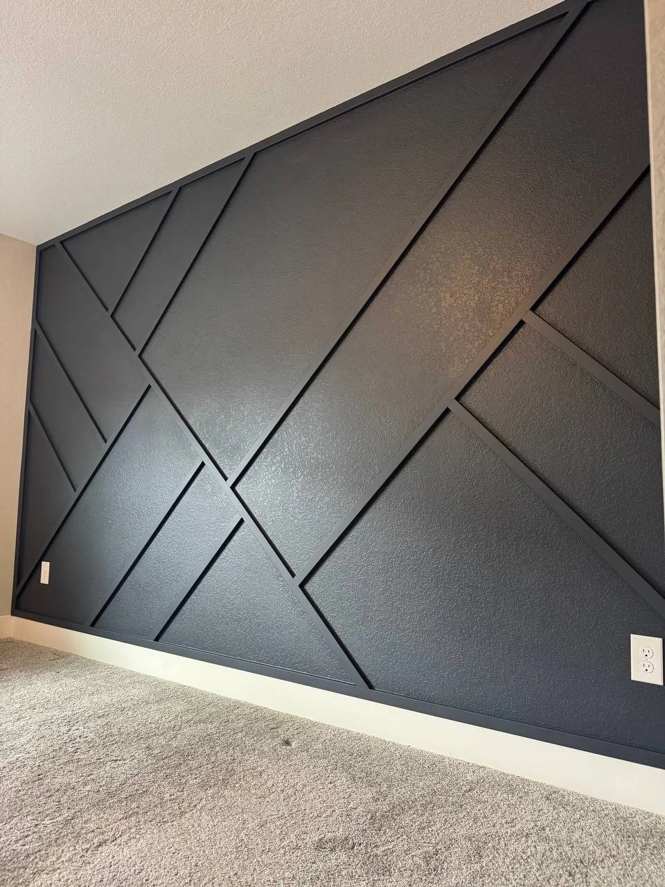 Jacksonville Bedroom Accent Wall – Modern Geometric Design