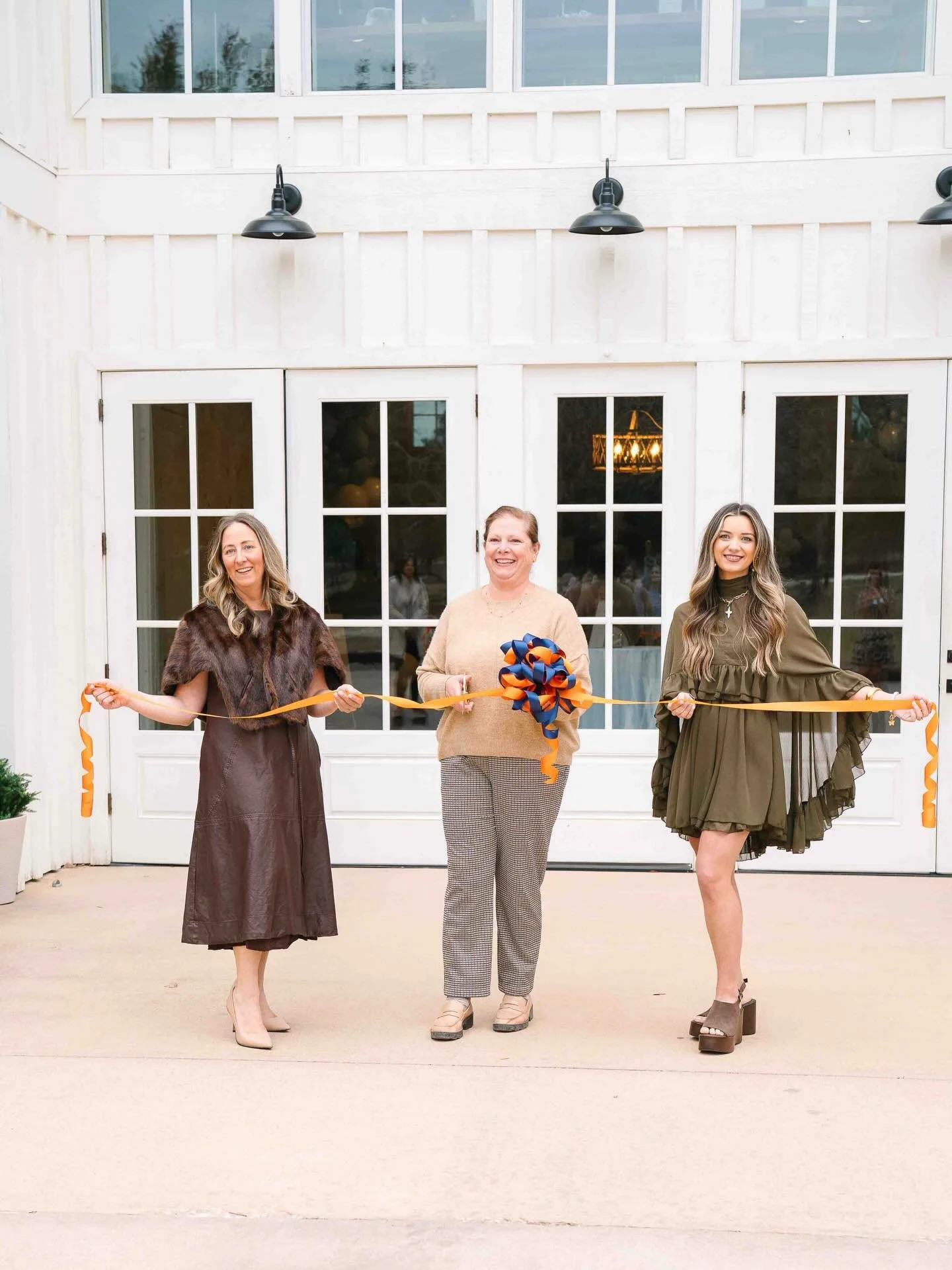 We are so thankful to have @auburnchamber join us for a ribbon cutting ceremony to help kickoff our spring sale! 

We are so grateful to be a part of this community! Thank you all for celebrating with us 🤍