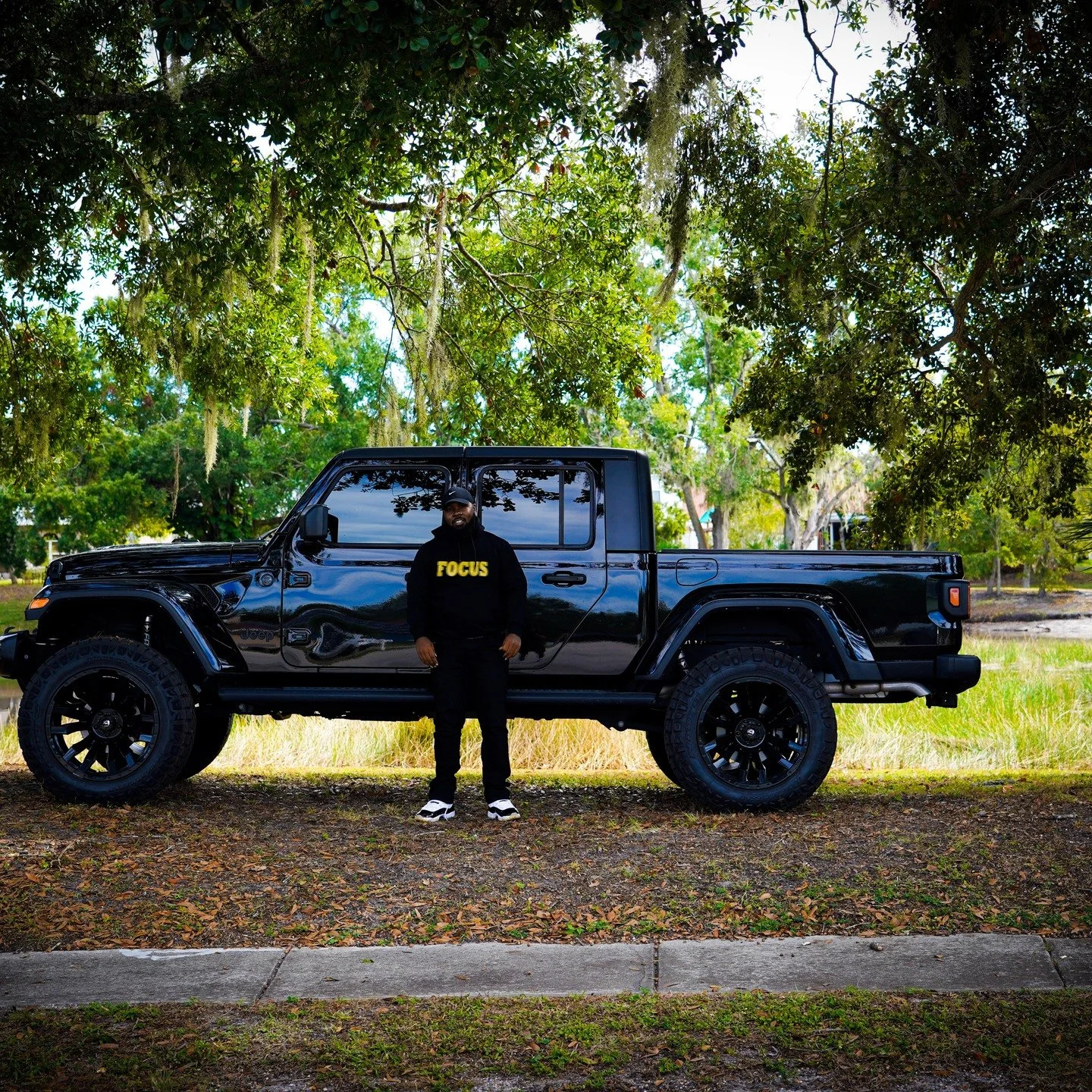 ✨ FOCUS ✨
Focus on what matters.
Because the noise will always be loud&hellip;
but you don&rsquo;t have to be.
Move with intention.
Protect your peace.
And watch how quiet things grow into something powerful. 🌱