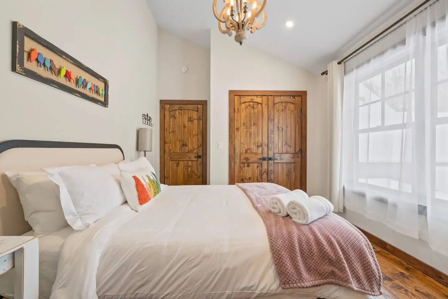 bedroom_5_2.webp (Copy)