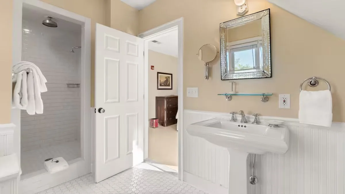 Bath2.jpeg