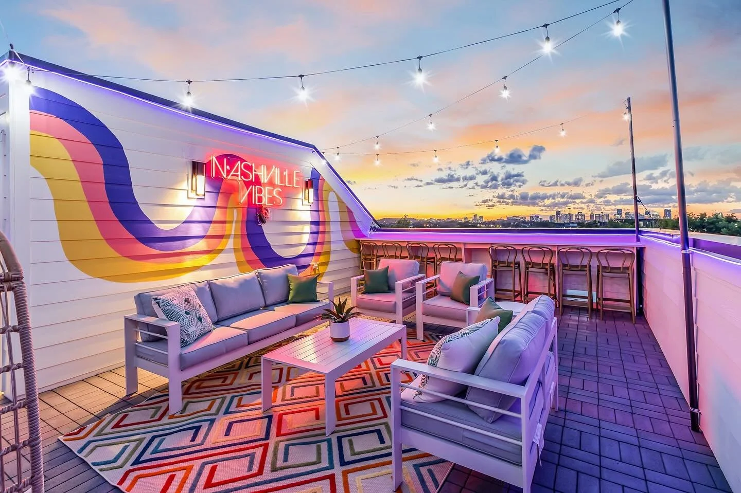 🚨 COMING SOON 🚨

We&rsquo;re excited to bring 2176 Carson St #5 to market &mdash; one of the most unique short-term rental opportunities in all of Nashville. This rare front row unit delivers completely unobstructed skyline views and is fully STR-p