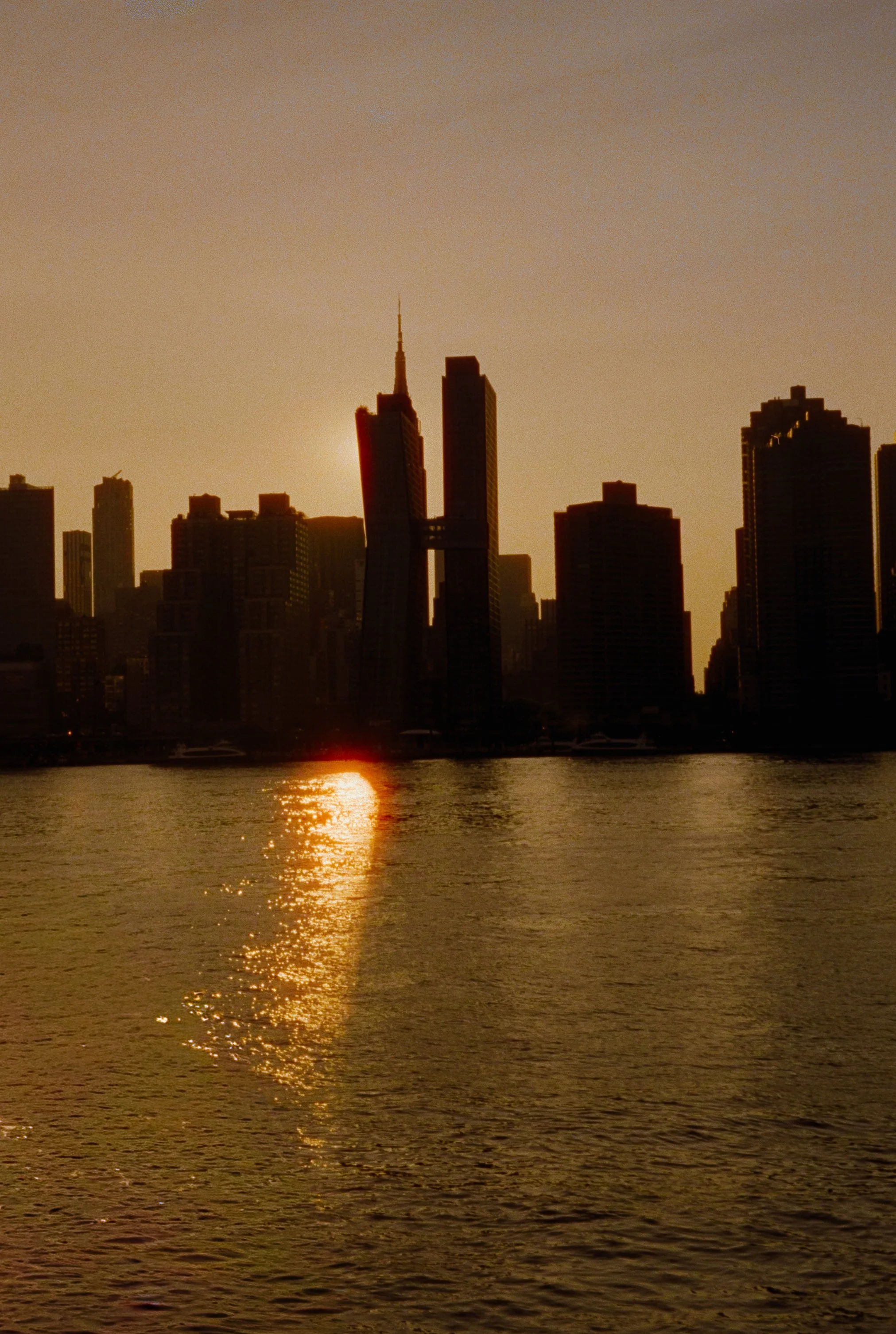 DSC05332-3 Cinestill 80035MM_20260730_EXPORTS.jpg