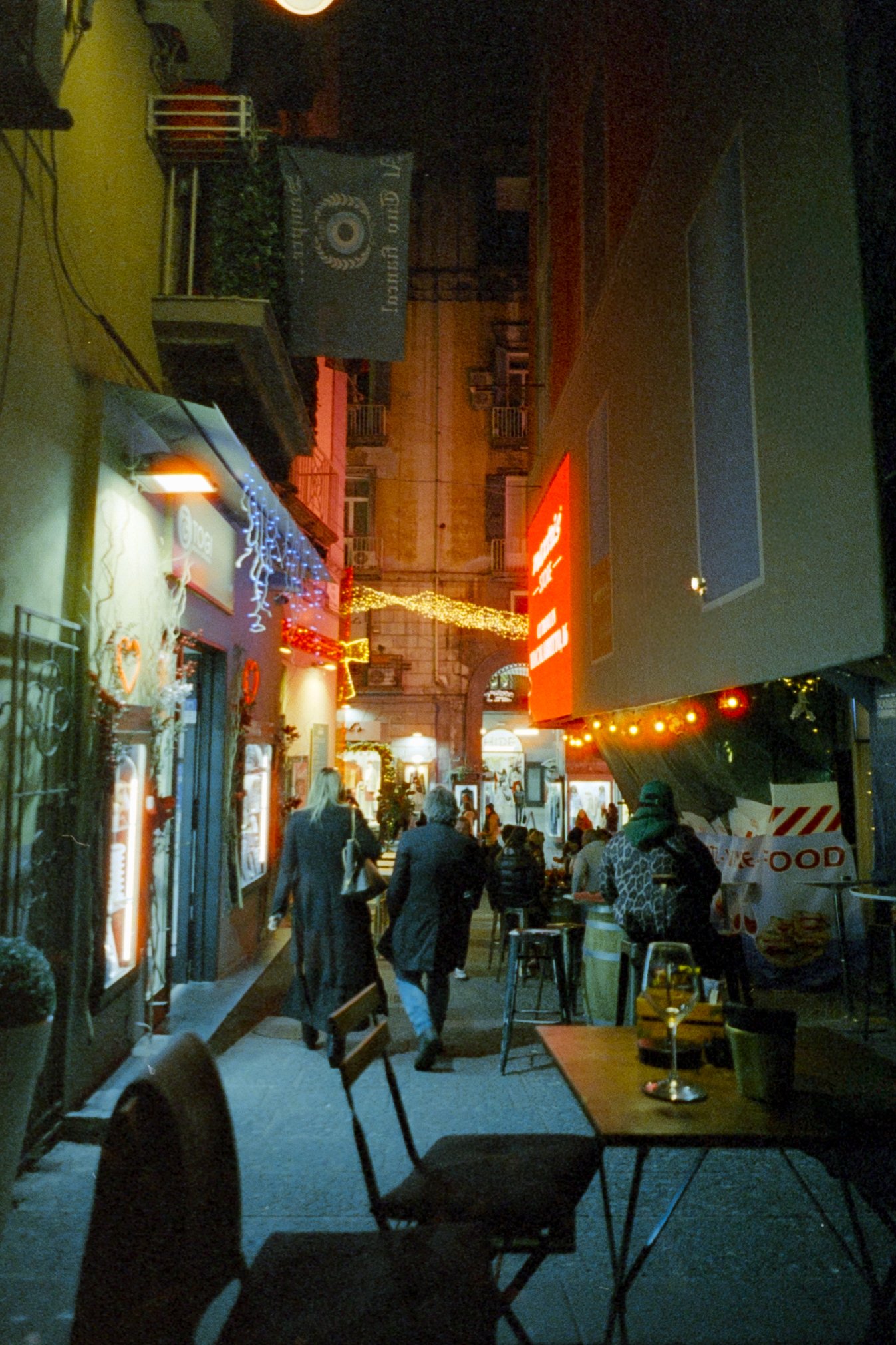 EDITED_FILM_HOLIDAYS4306_CINESTILL800T-297.jpg
