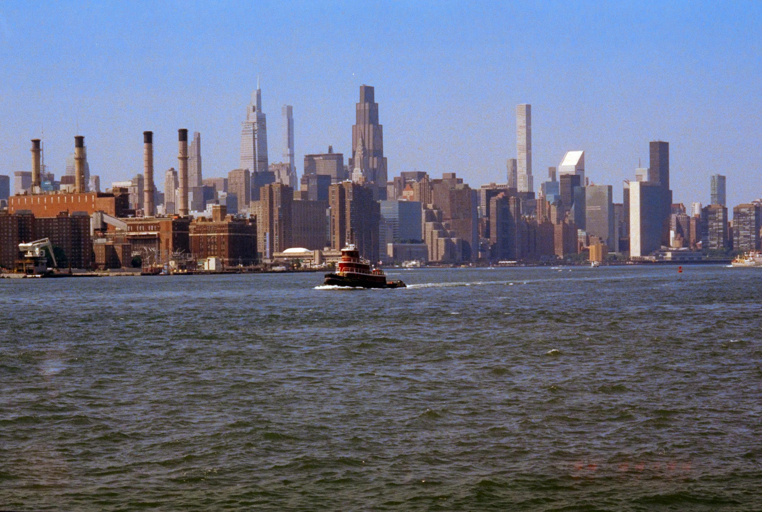 DSC05377-4 Cinestill 80035MM_20260730_EXPORTS.jpg