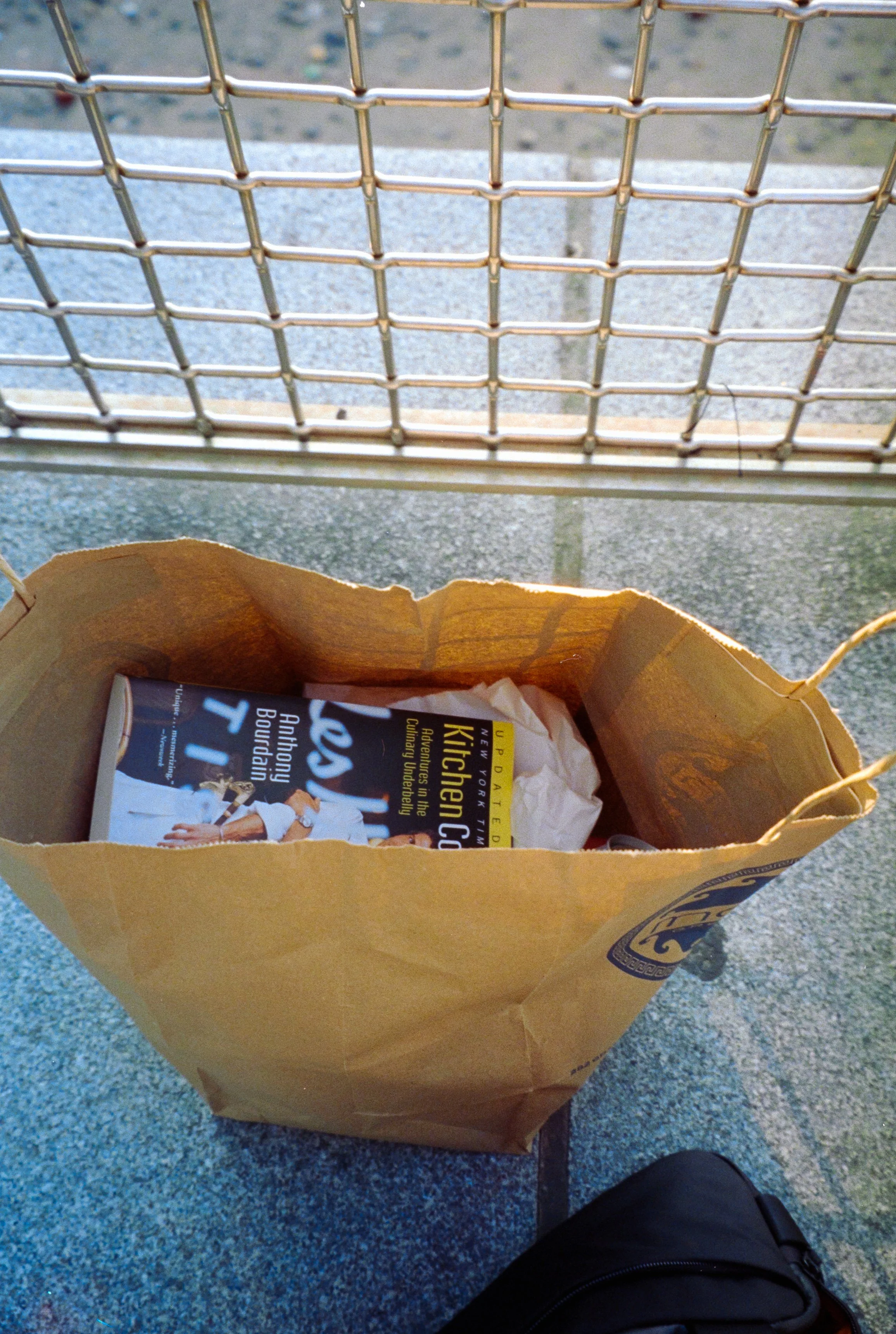 DSC05384-4 Cinestill 80035MM_20260730_EXPORTS.jpg