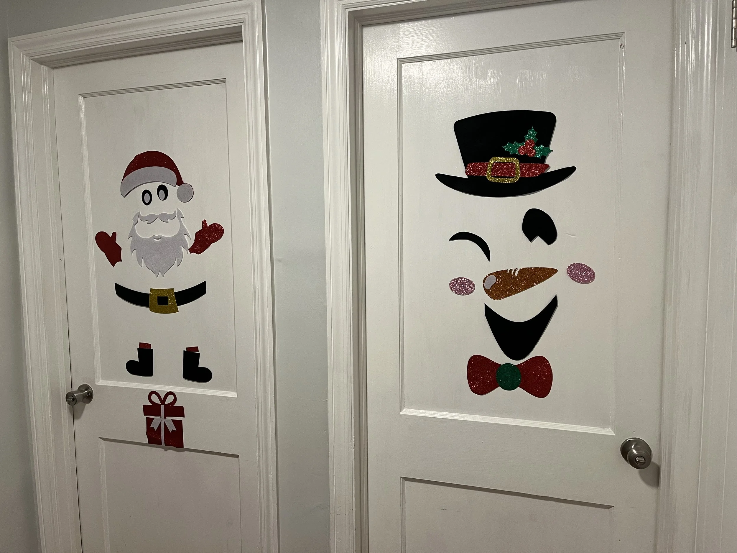 Kids' festive bedroom doors