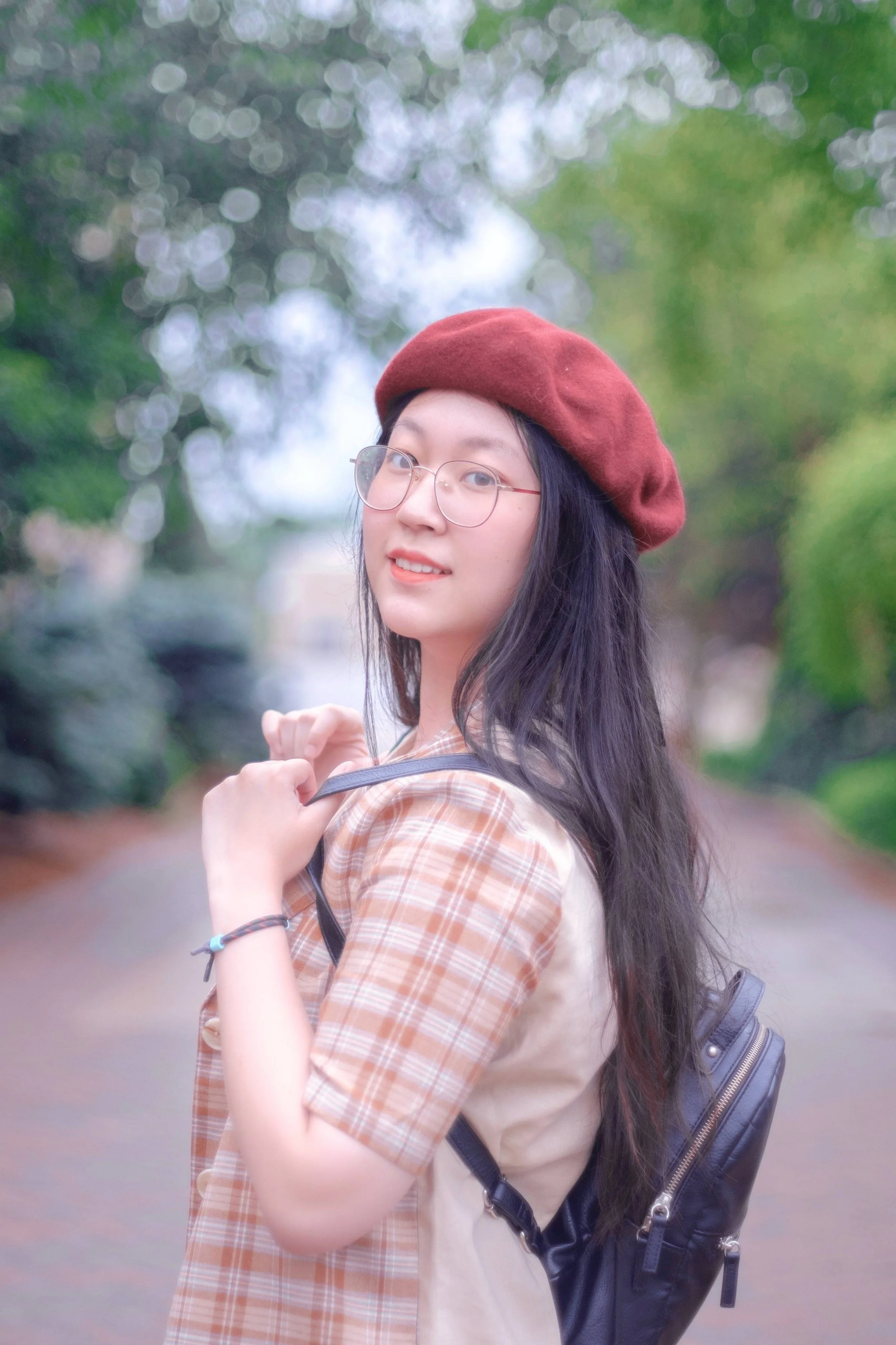 Jamie Dong_Headshot.JPG