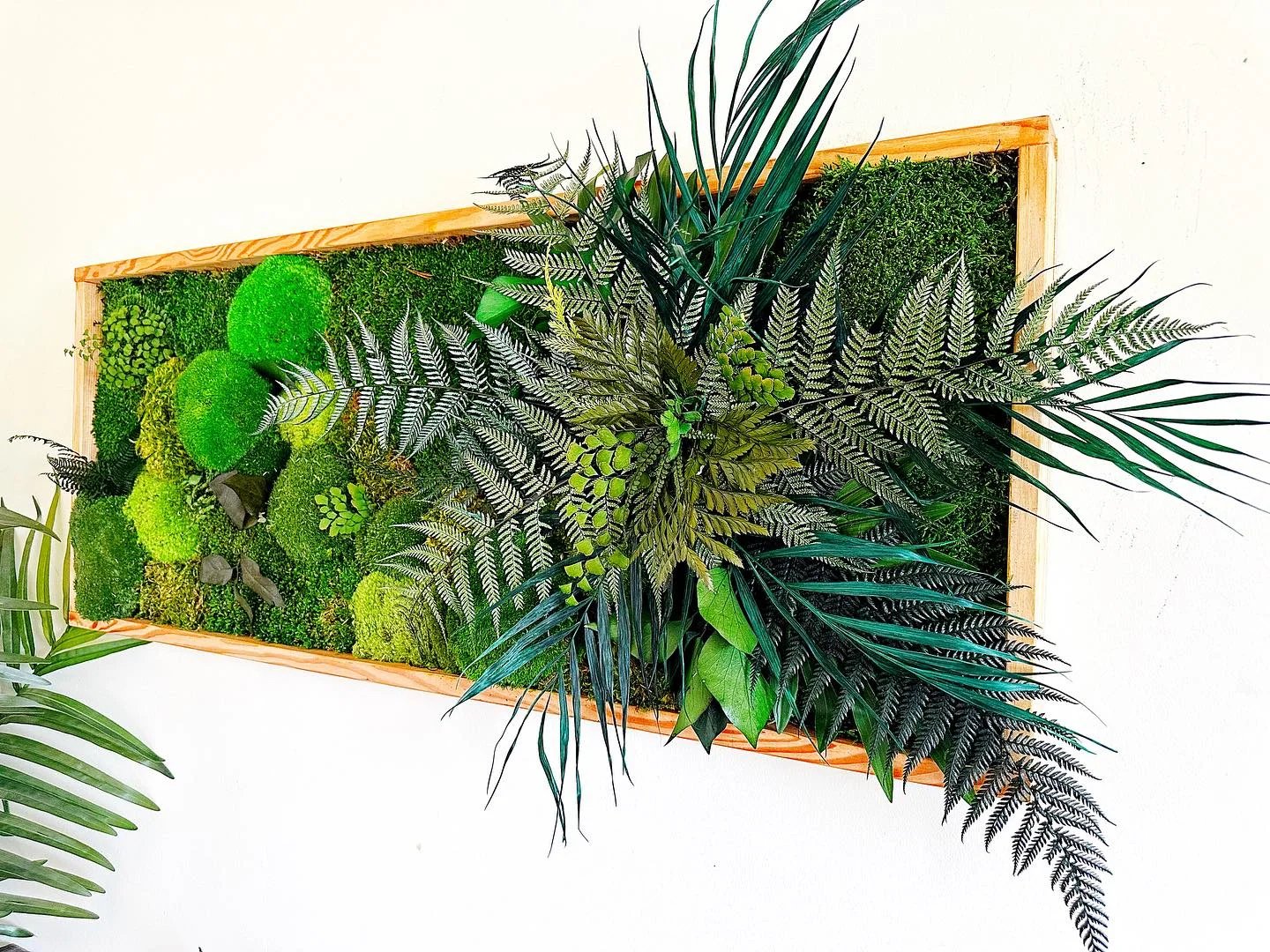 custom-moss-art-commission-residential-home-edmonton-5.jpg