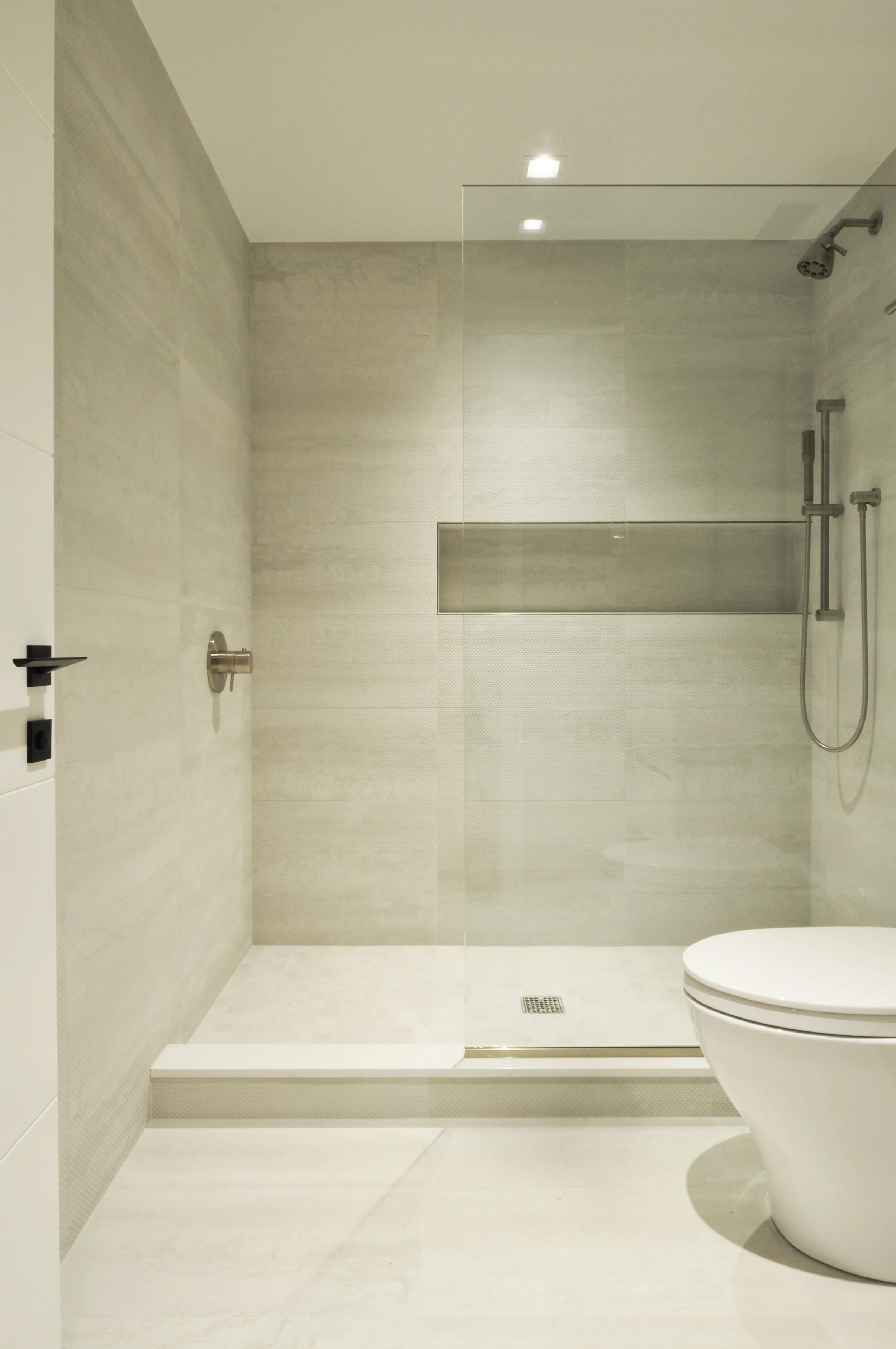 11QC_BATH #07 B_ARKE.JPG