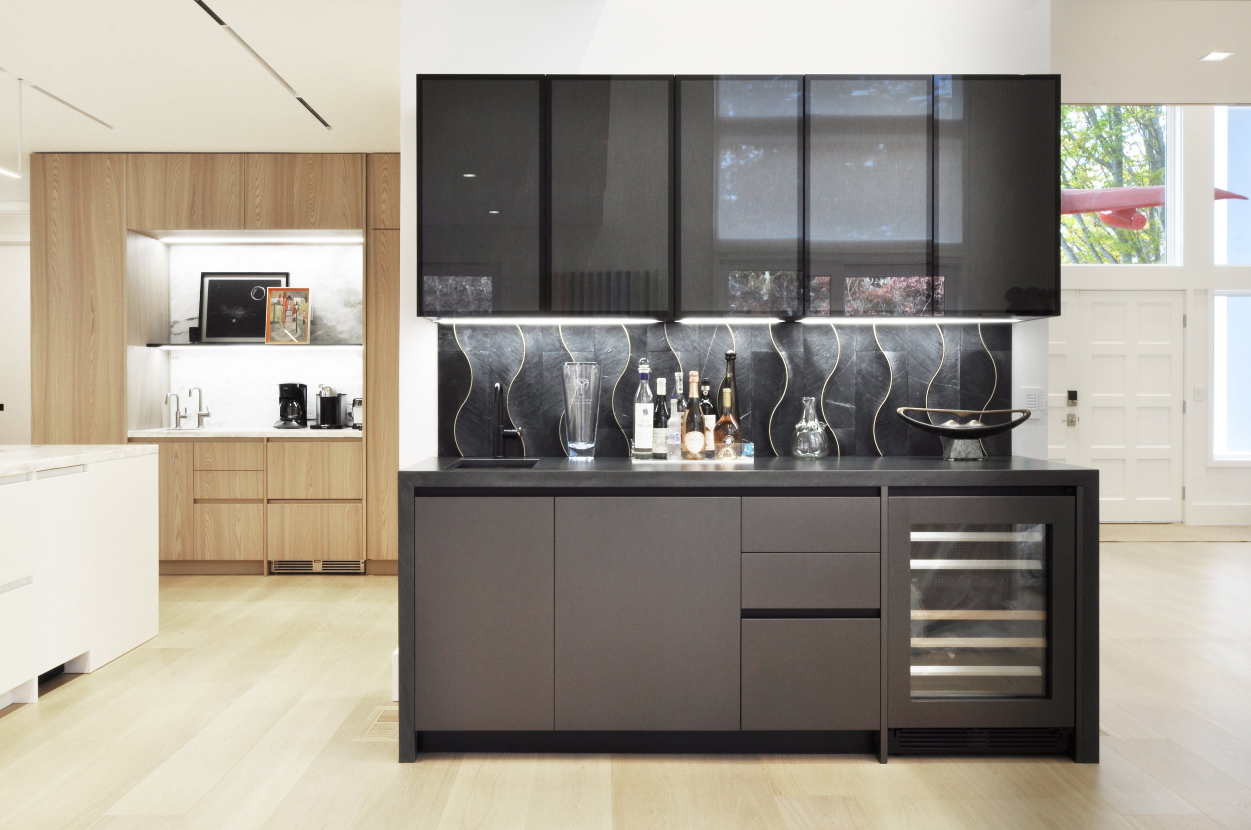 11QC_BAR 00_ARKE.jpg