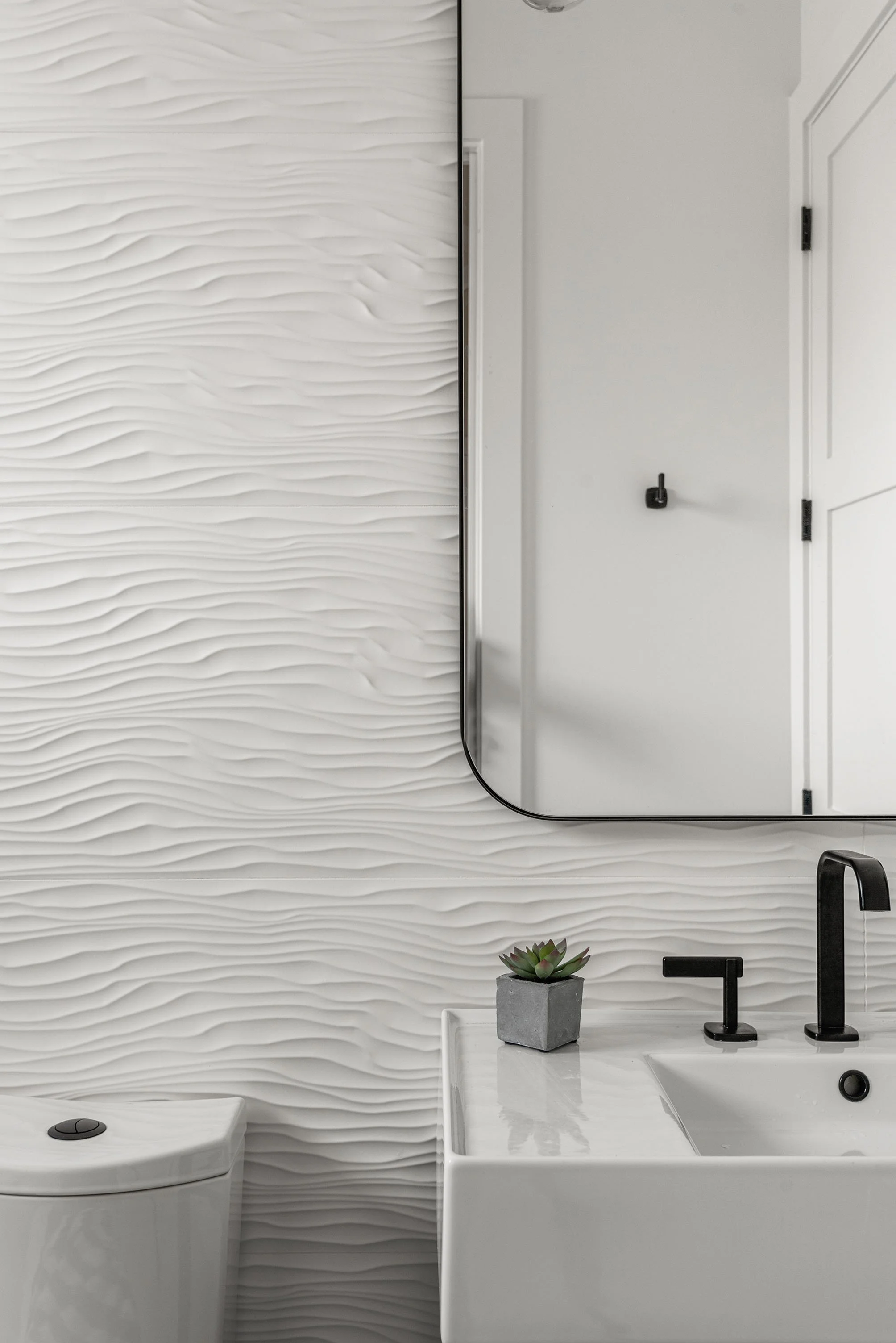 4300 Bayshore Blvd NE (25).jpg