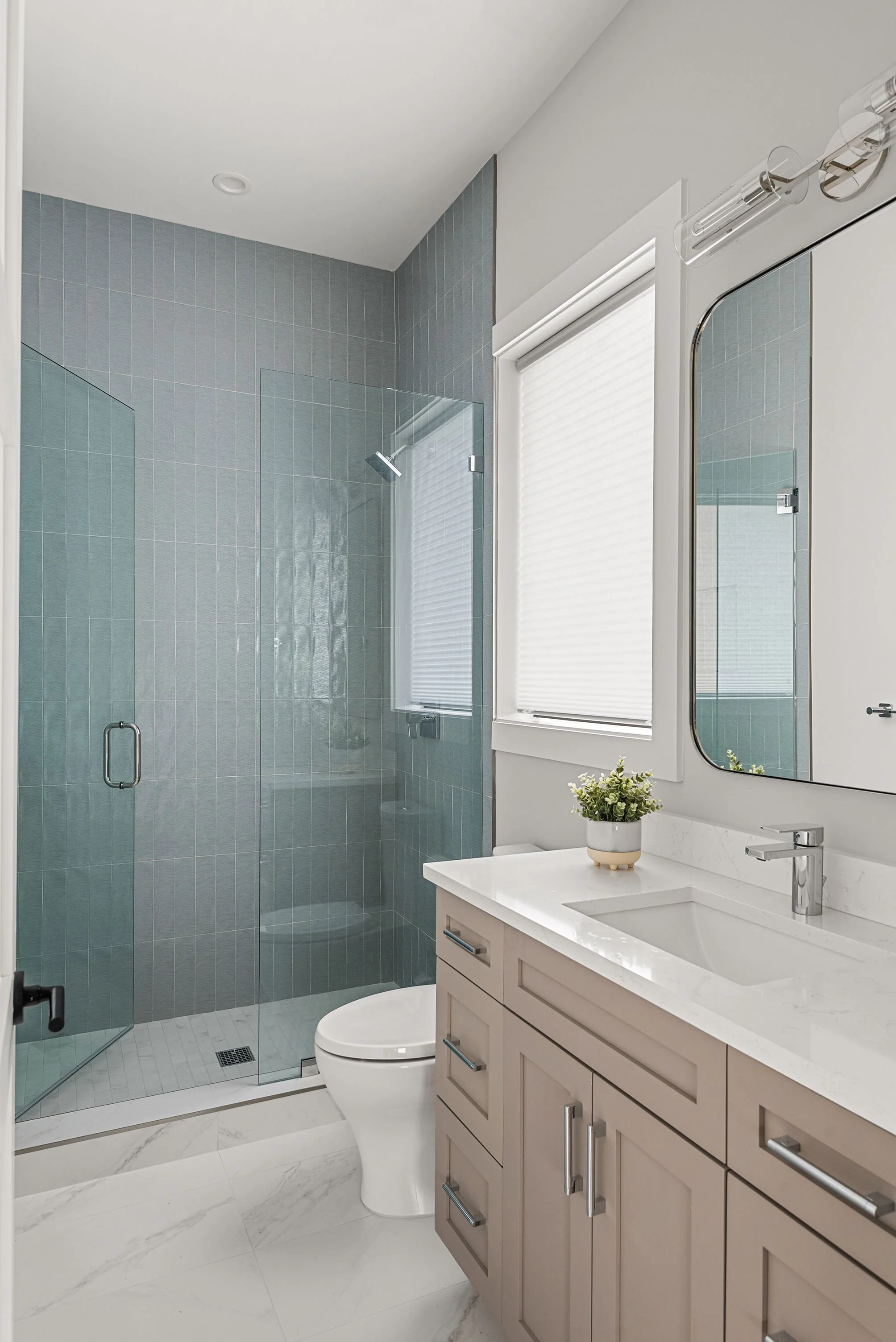 4300 Bayshore Blvd NE (50).jpg