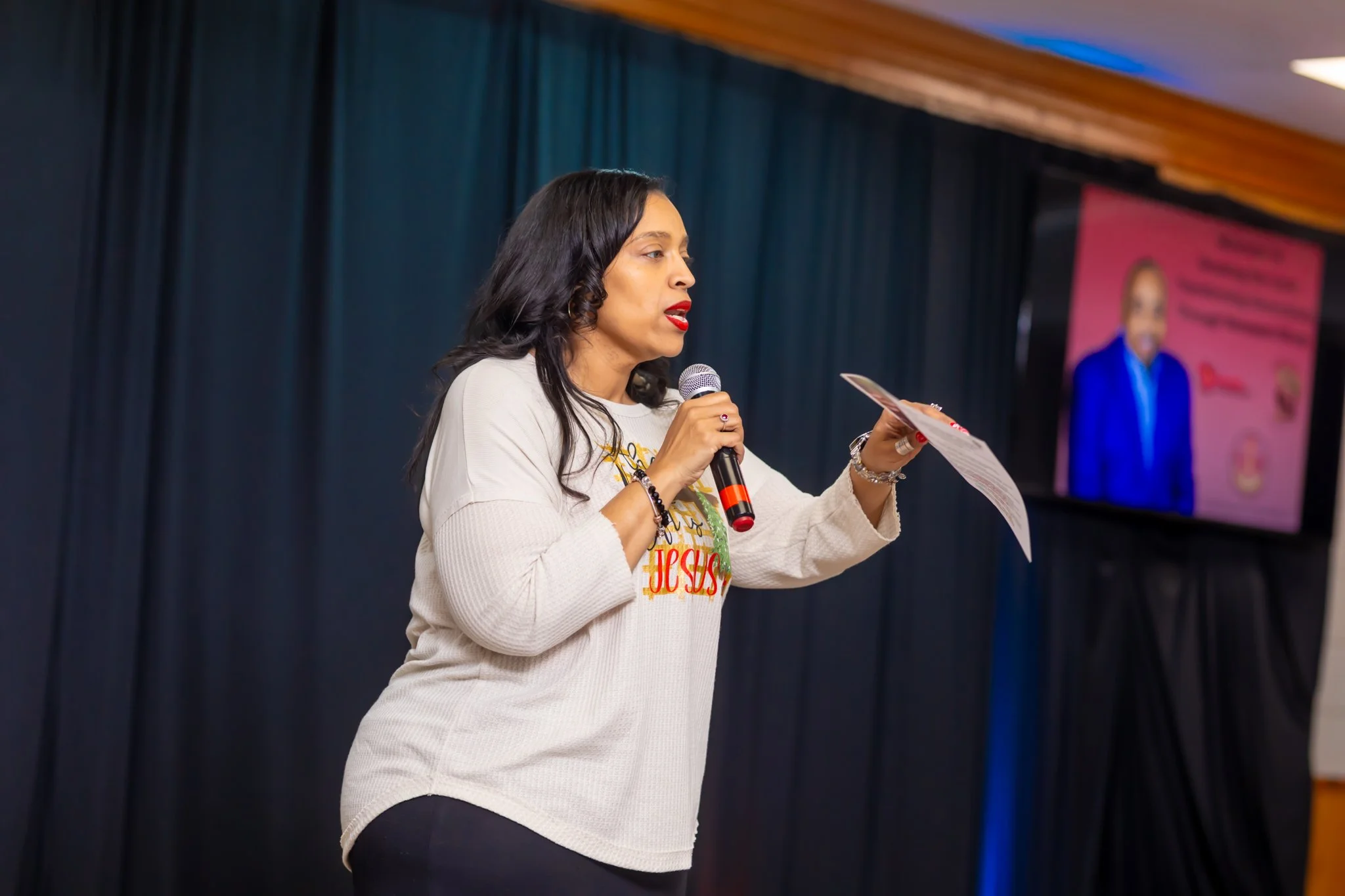 Yolanda hosting.jpg