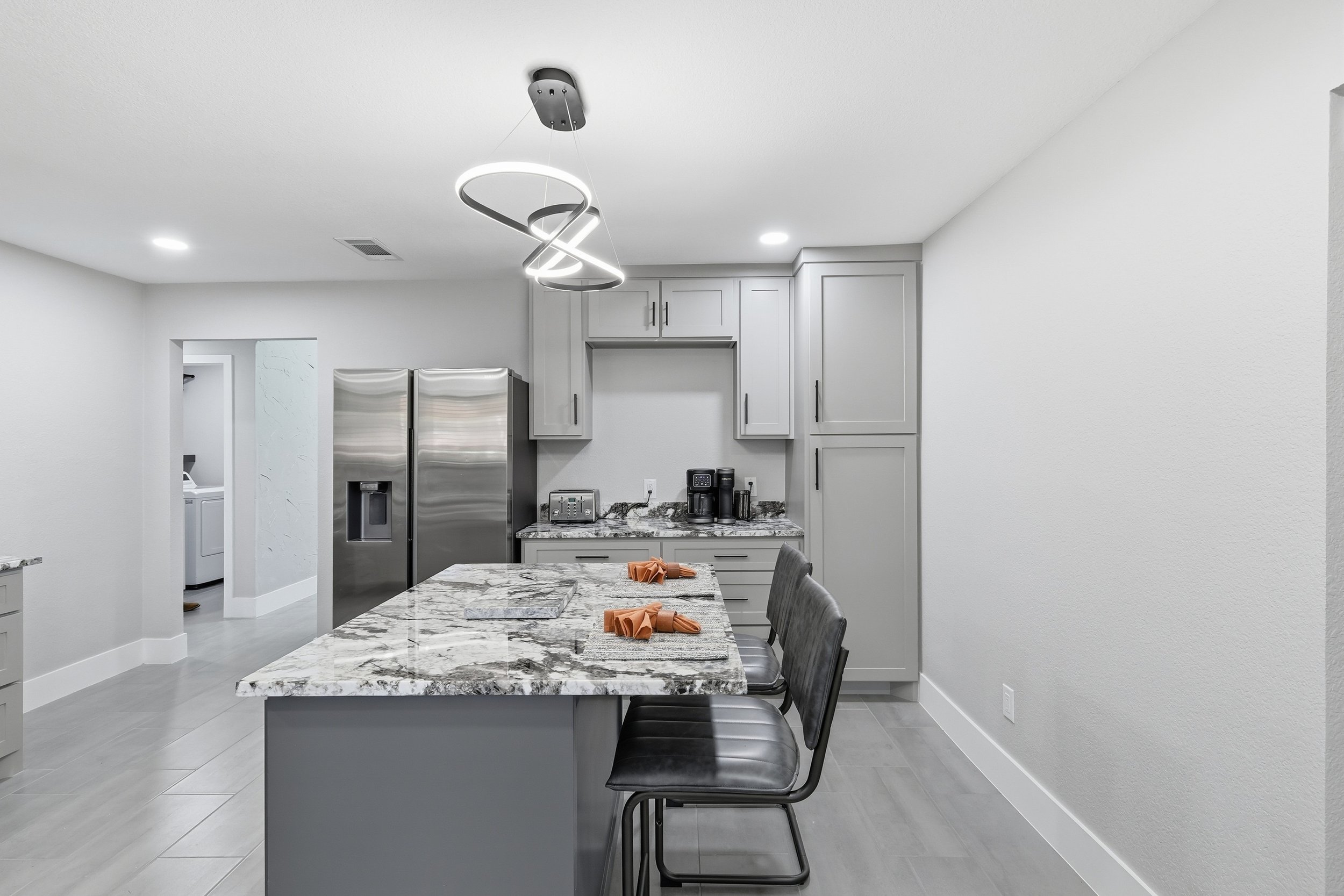 2010 new kitchen 3.jpg