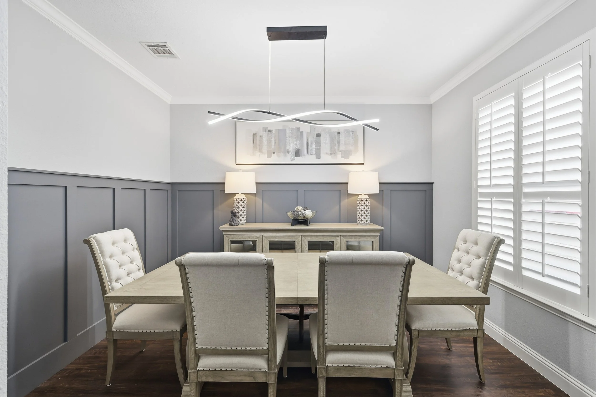 front view wainscotting.jpg