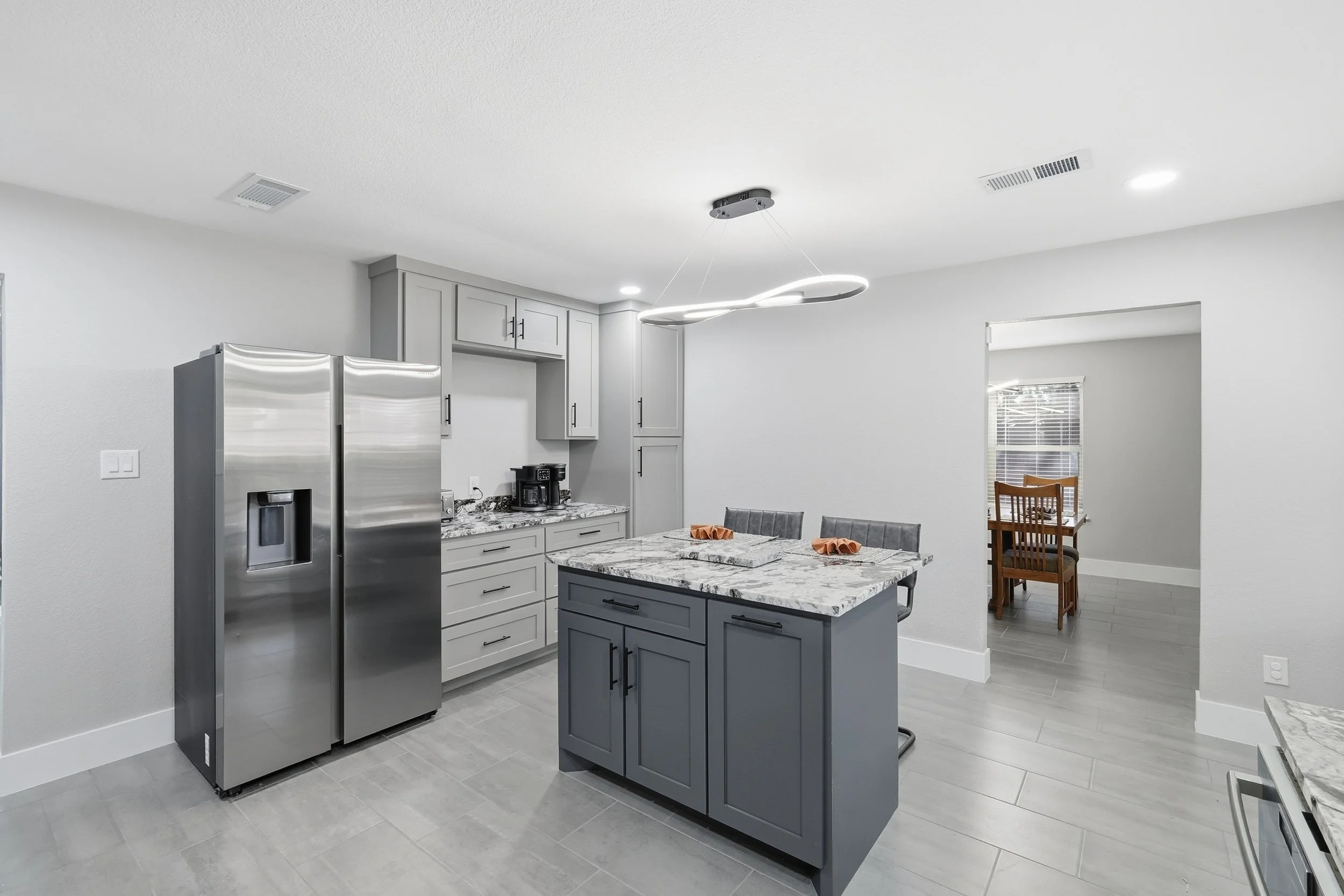 2010 new kitchen 6.jpg