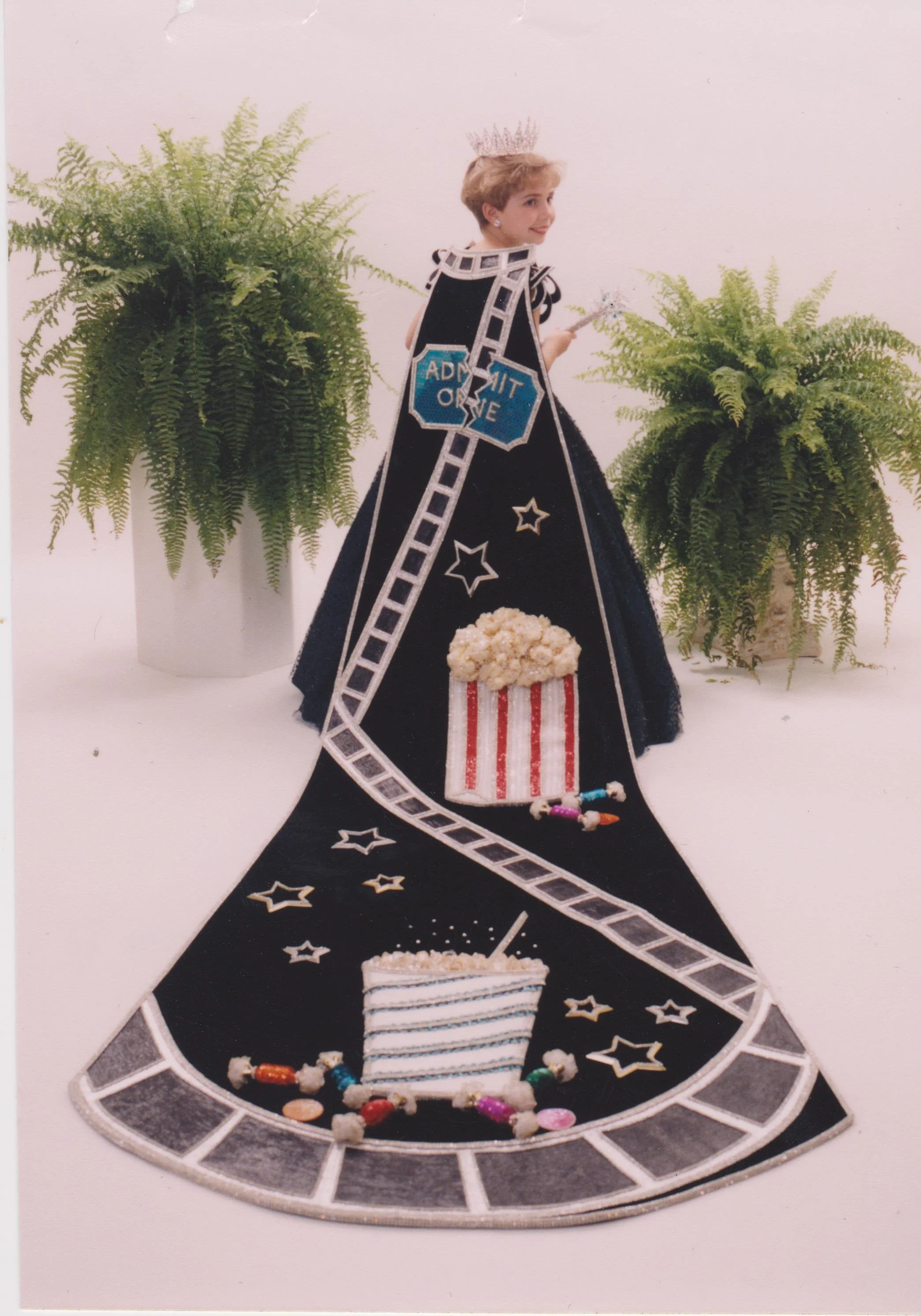 1997 Jr. Queen Train 001.jpg