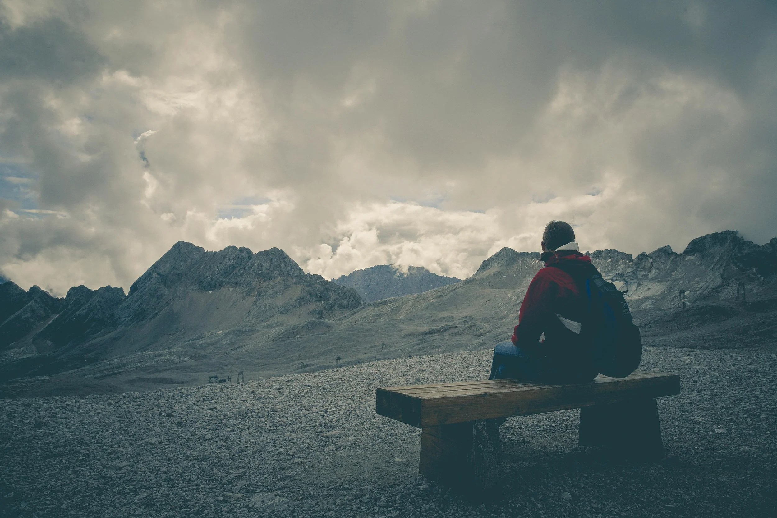 What Trauma Looks Like When You Don’t Remember It and How Therapy Can Help