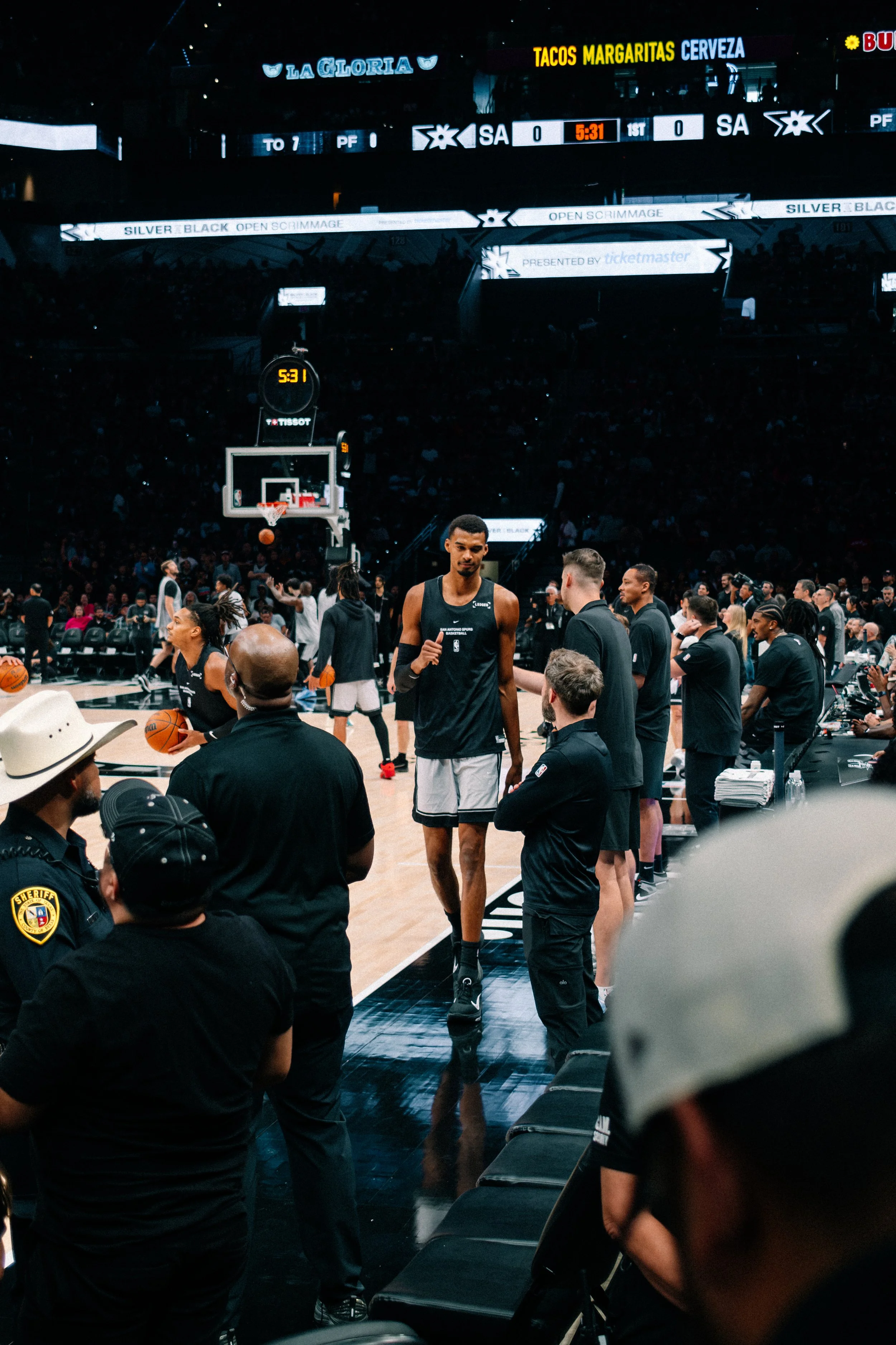 Spurd Scrimmage-1.jpg