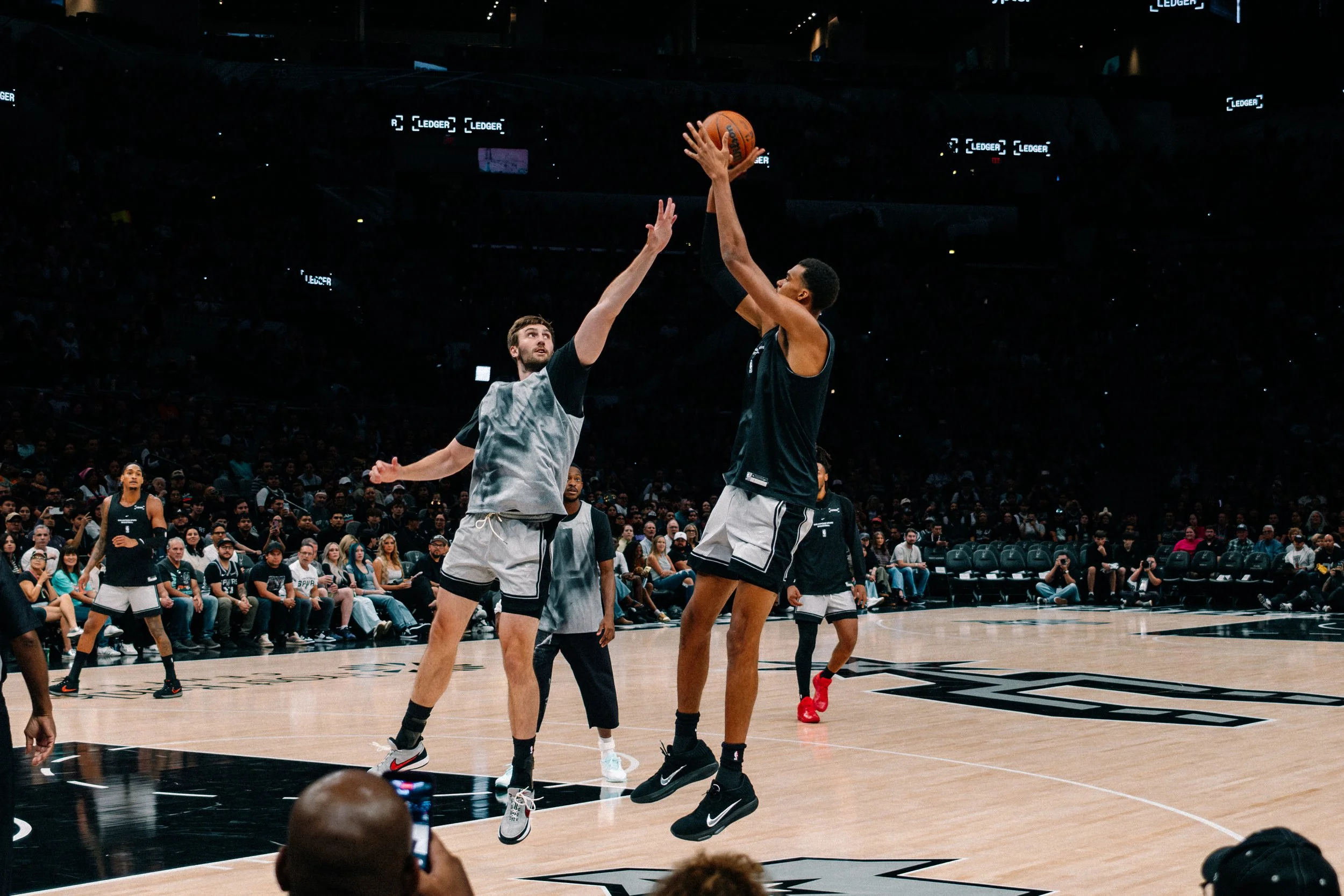 Spurs Open Scrimmage Brings the Energy Back to the Frost Bank Center