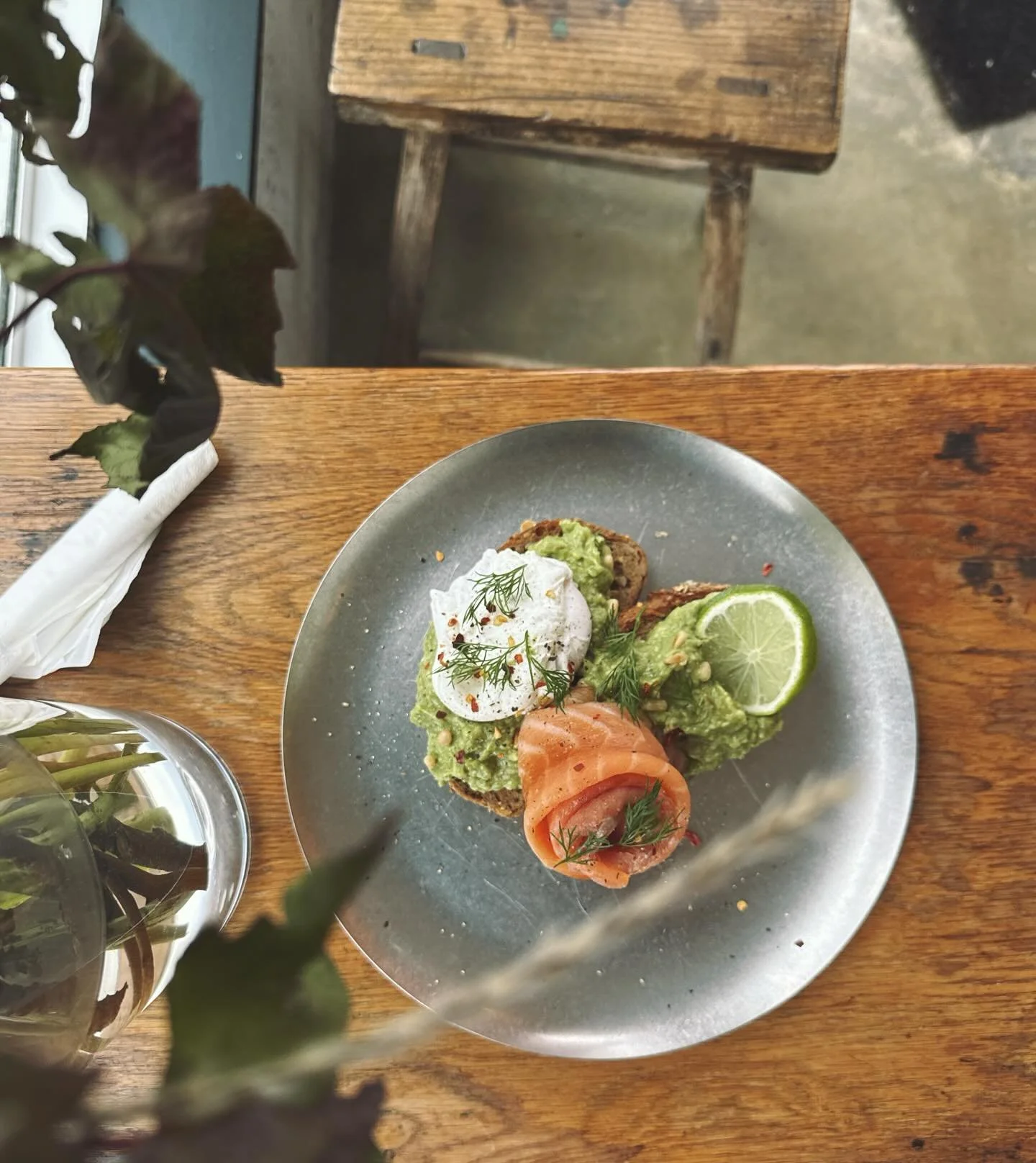 &hellip;

Smoked salmon with poached egg 

#luxurysalmon 
#raining 
#london 
#pimlico 
#wimbledon 
#topsalmon