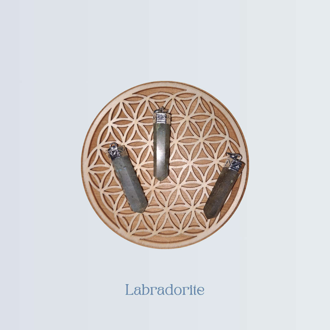 Pendentif pointe polie _Labradorite.png