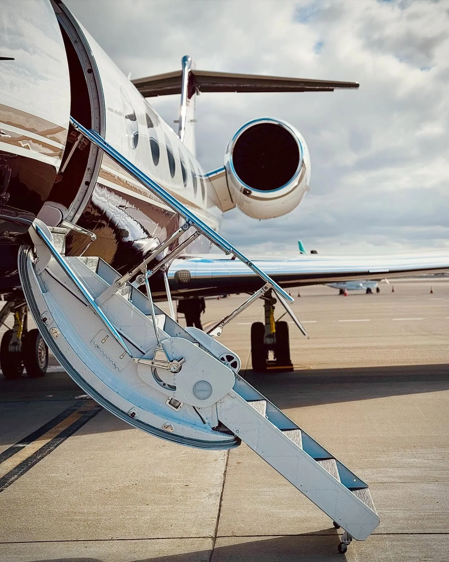 Every great trip begins with a few steps upward. ⁣
⁣
We&rsquo;ll handle the rest. ✈️ ⁣
⁣
#PrivateJet #PrivateAviation #ReadyJetFly #LuxuryTravel #BusinessAviation