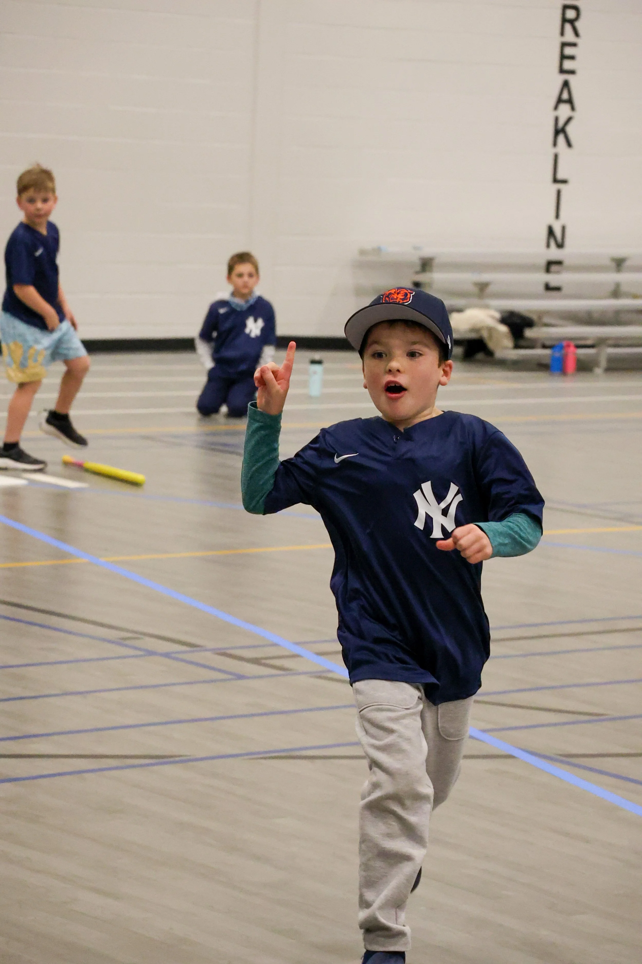 Sunday Funday Sports WIFFLE Ball Week 5_7341.JPEG