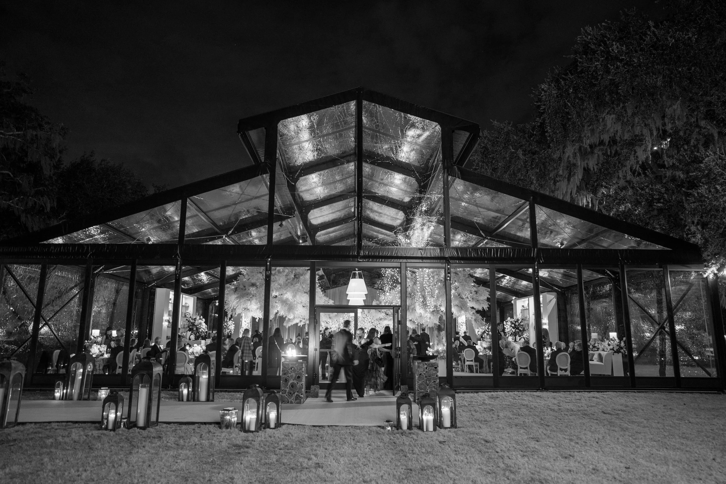 elizabethlanier-palmettobluff-wedding-reception-52.jpg