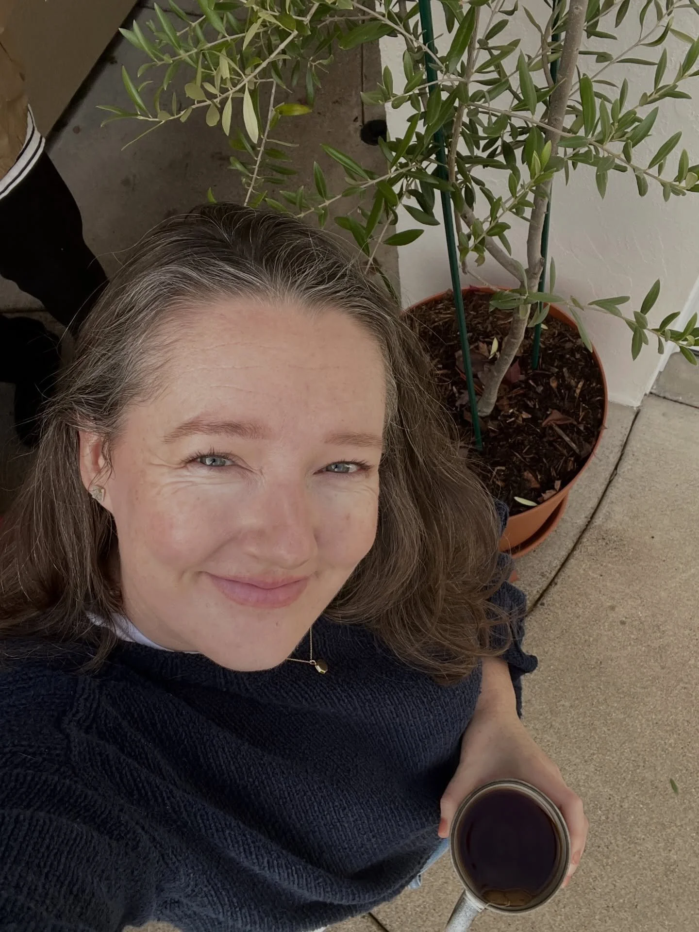 My latest writing, MEET THE MAKER, is all about what&rsquo;s what in my online sphere. If you missed the newsletter, you can catch some of the articles on the JOURNAL page of my website and subscribe for February&rsquo;s newsletter. It&rsquo;s going 