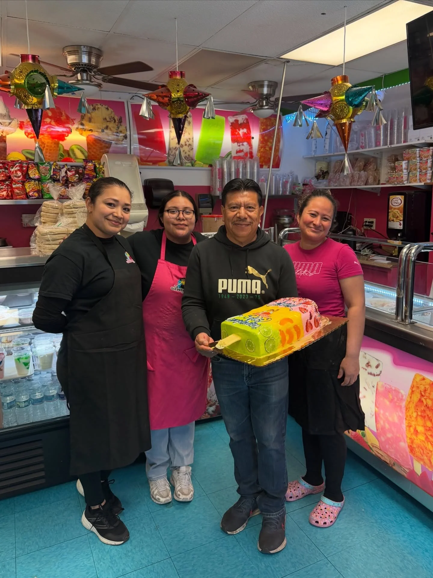 Feliz cumplea&ntilde;os a uno de nuestros propietarios que hace que todo esto sea posible. Esperamos que sigas teniendo muchas bendiciones. 🤍🙏🎂

#laguerrerensehelader&iacute;a #felizcumplea&ntilde;os #eljefe