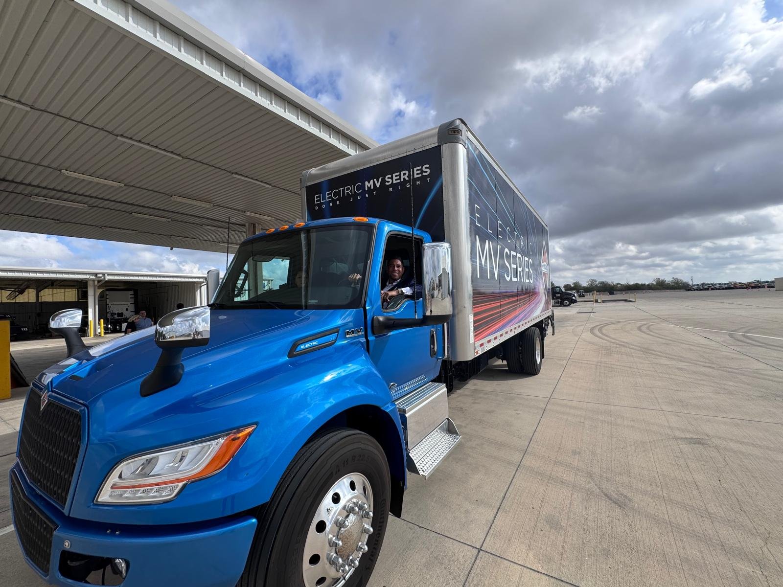 PHOTO-2025-10-23-12-12-07 2.jpg