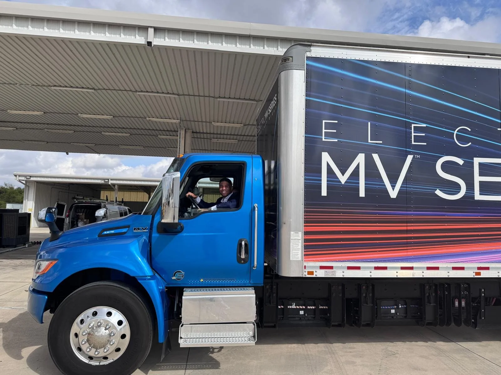 PHOTO-2025-10-23-12-12-07 3.jpg