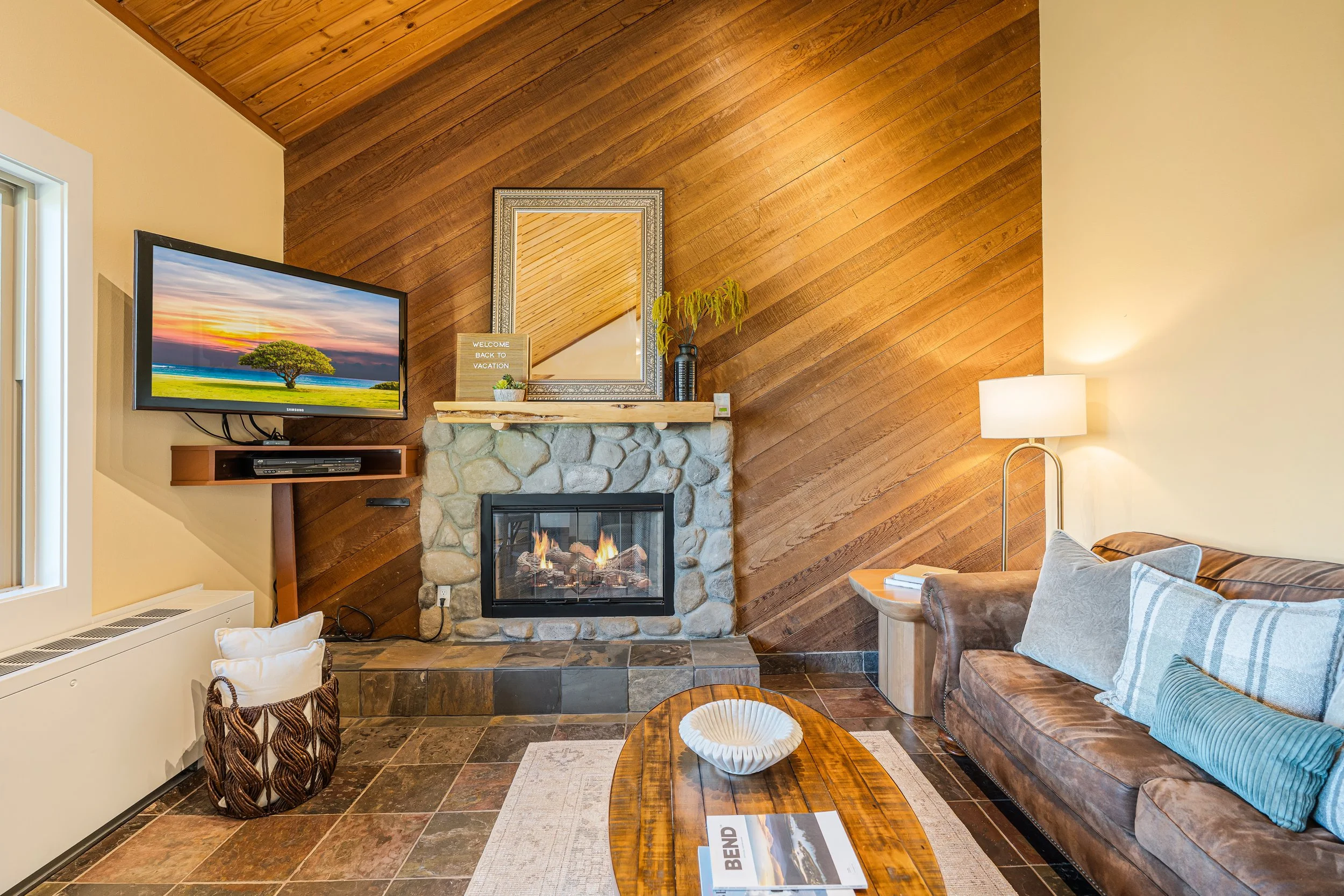 20-18575 SW Century Dr Unit 1033-22.jpg